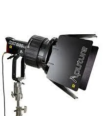 Kit Aputure 600D (Cabeça, Fresnel F10 e Barndoor F10)