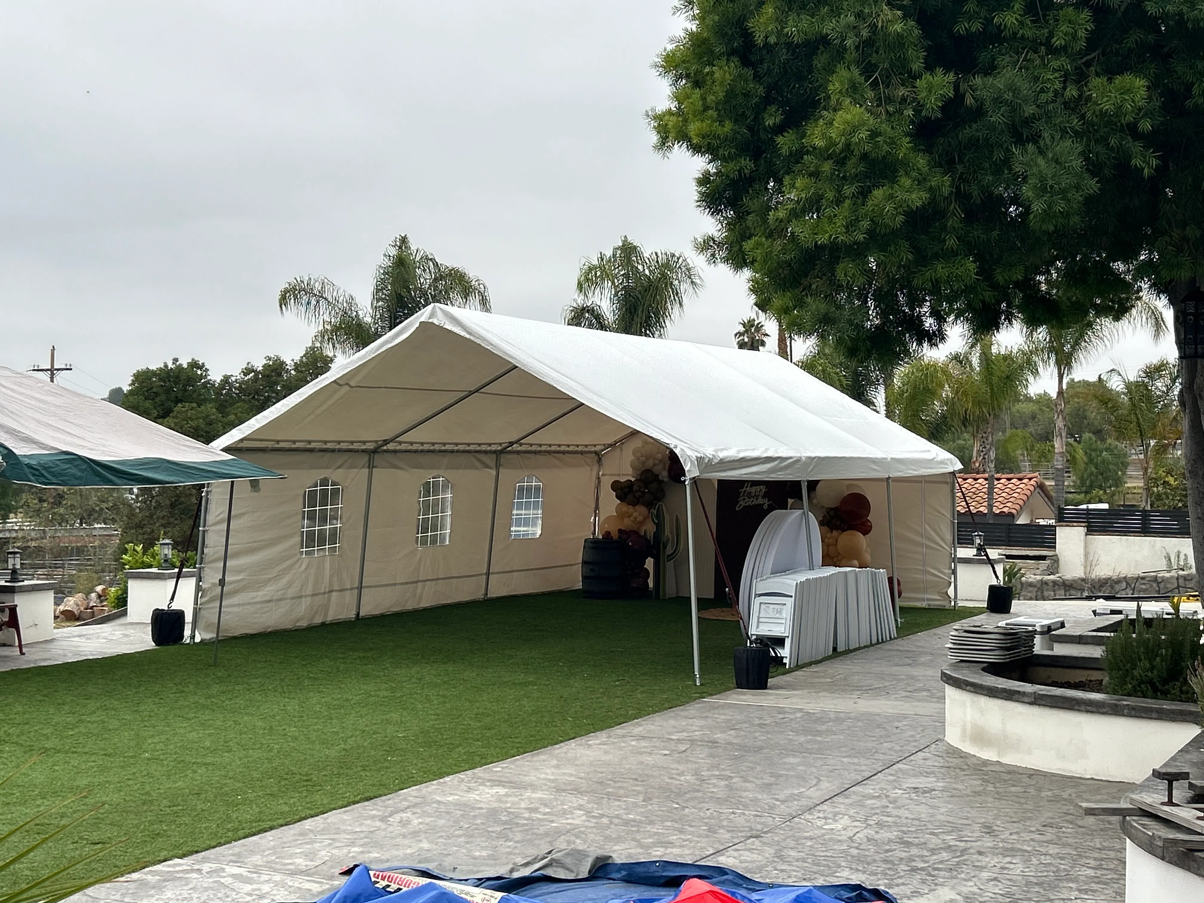 Tent Standard Package 60 People