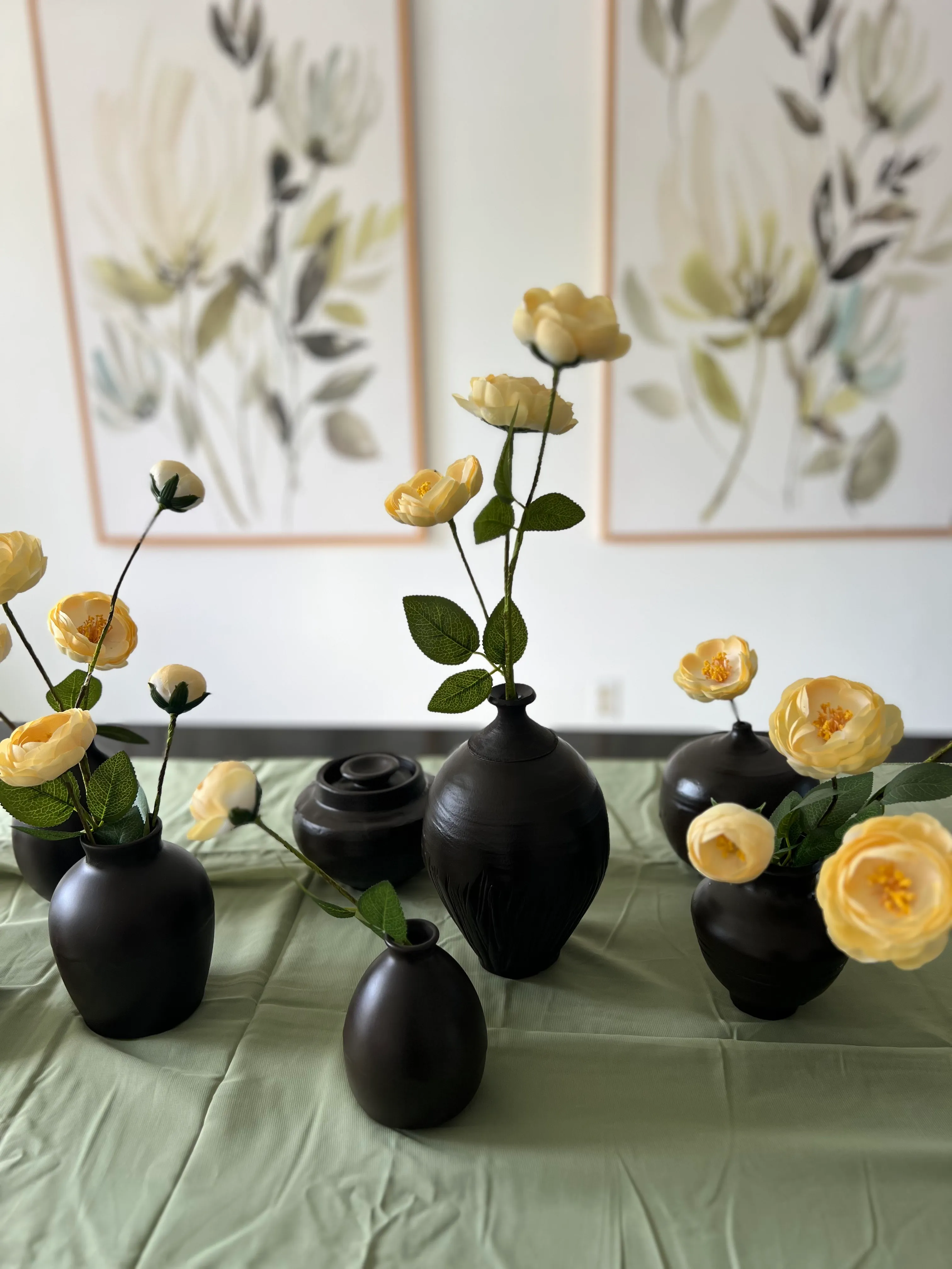 Brown Ceramic Bud Vase (Set of 25) 