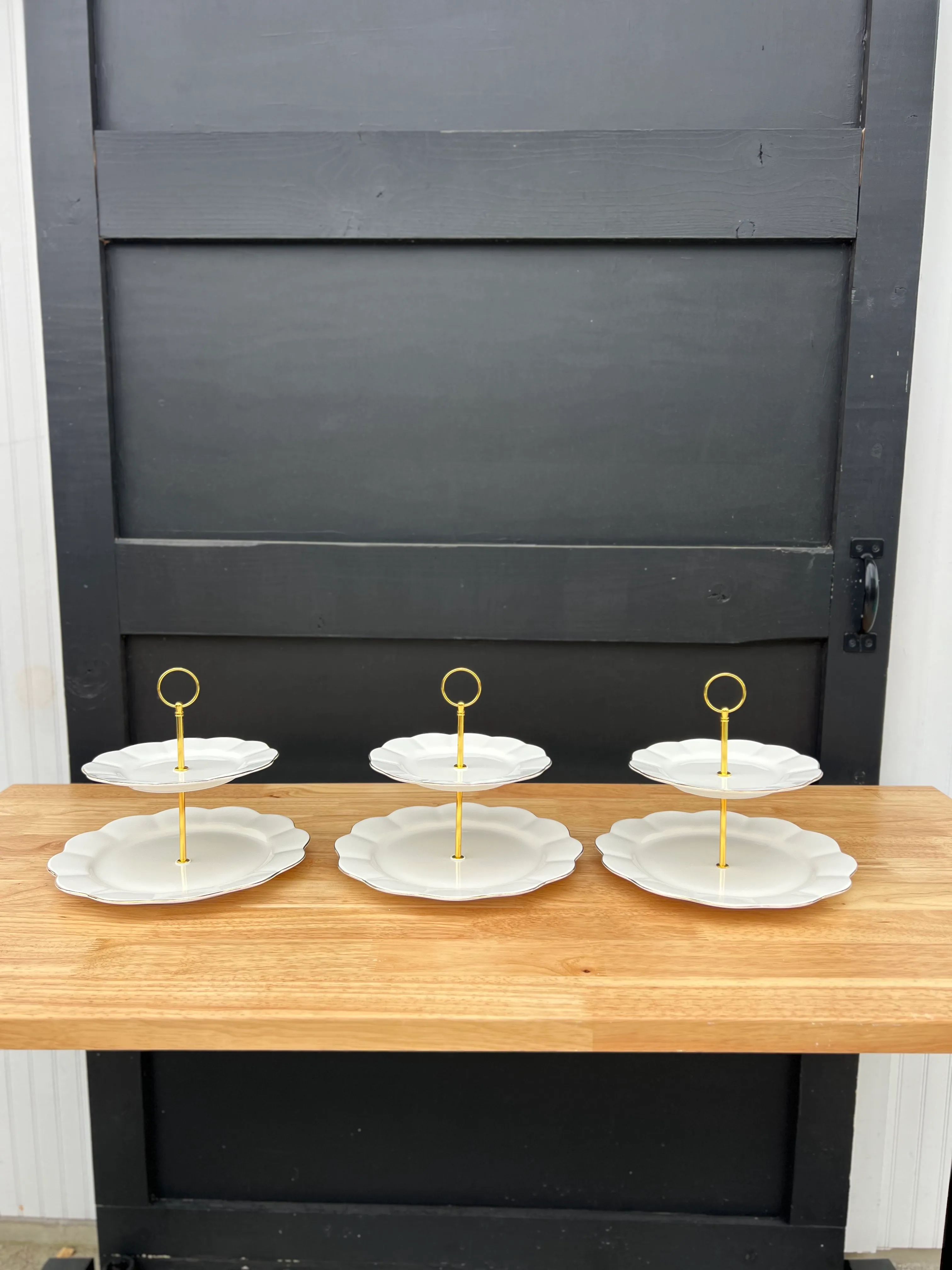 2-Tier White & Gold Dessert Stand