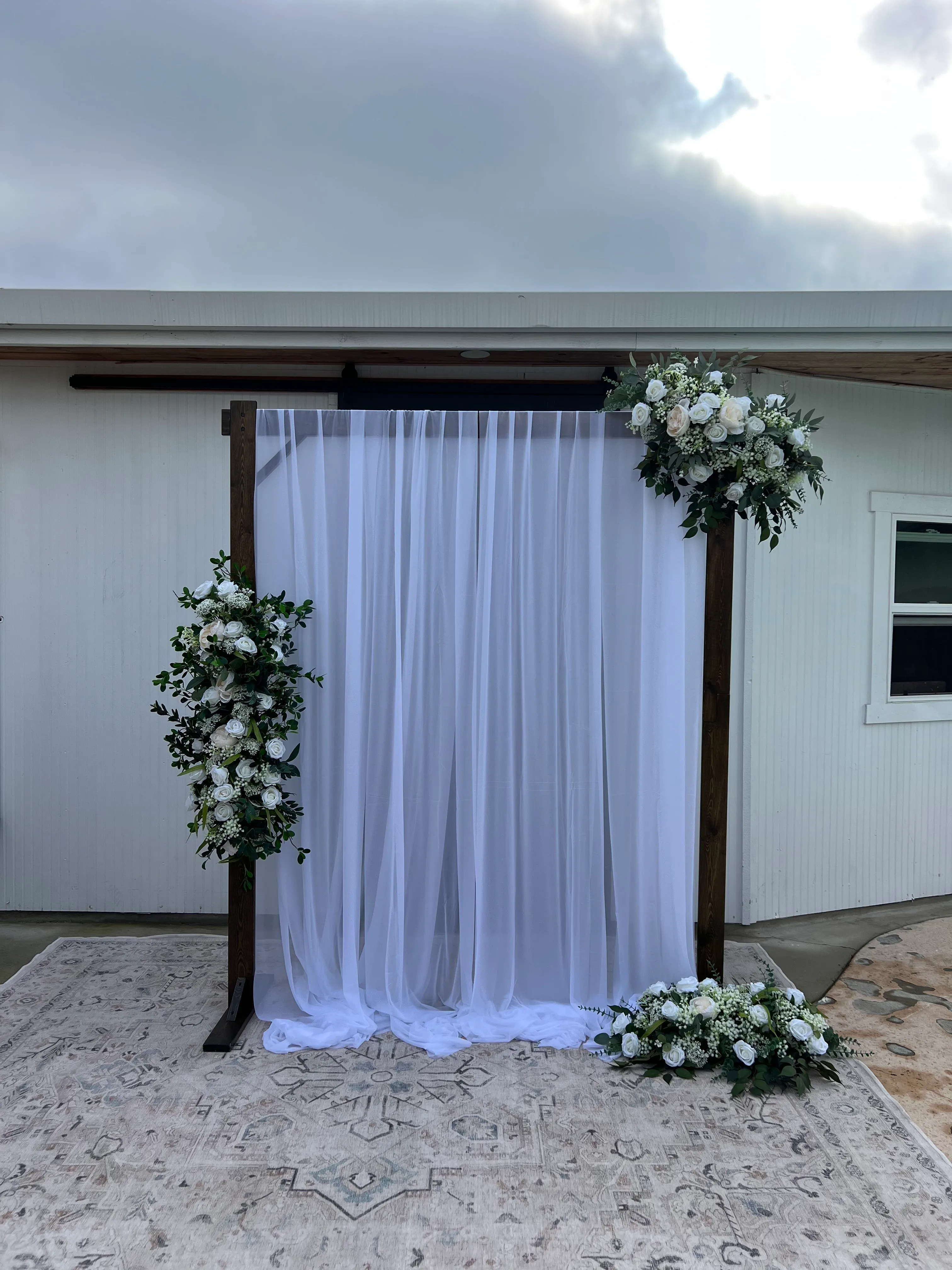 White Arch Draping 28” x 19FT