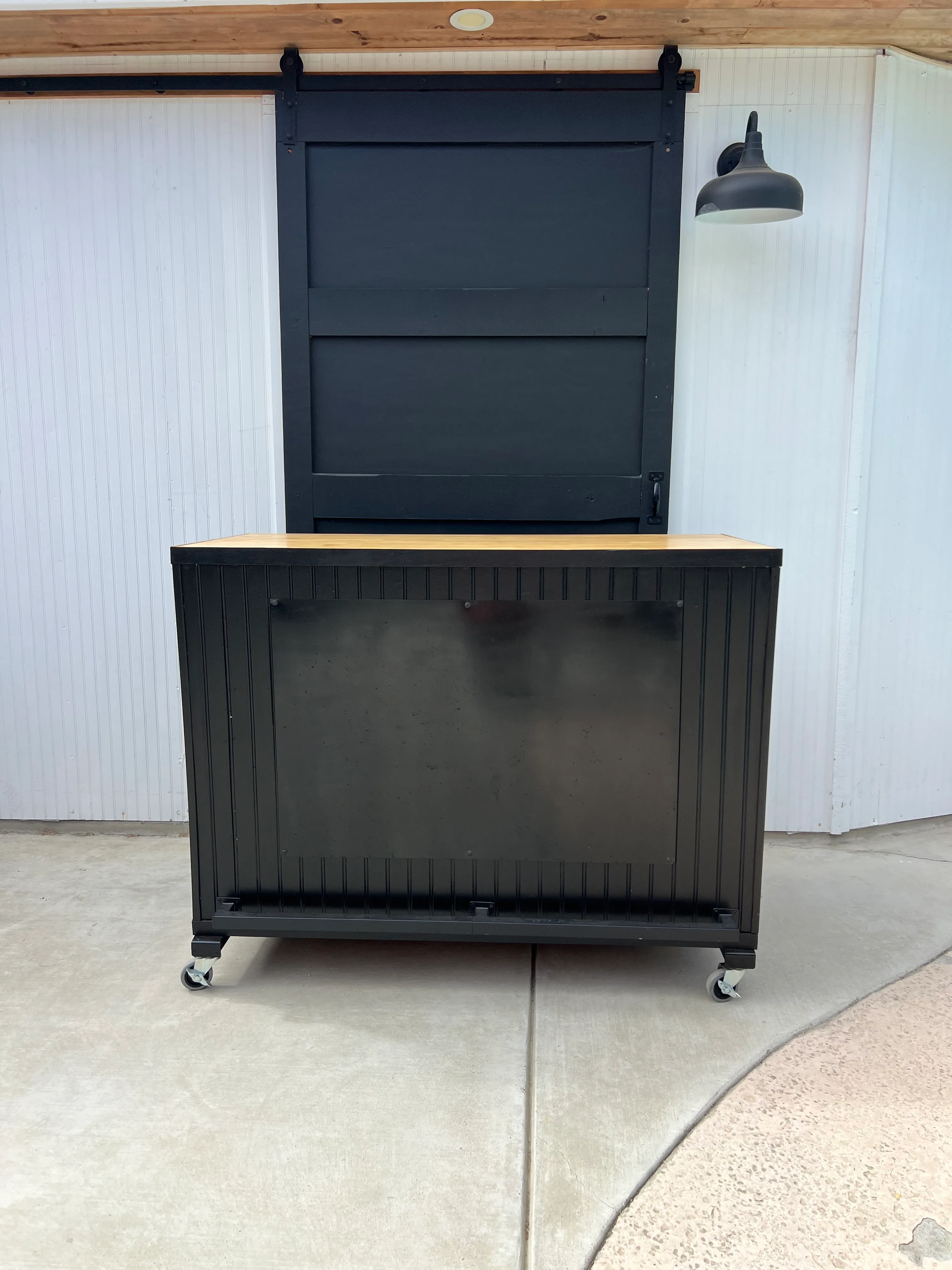 Portable Bar with Bar Mat
