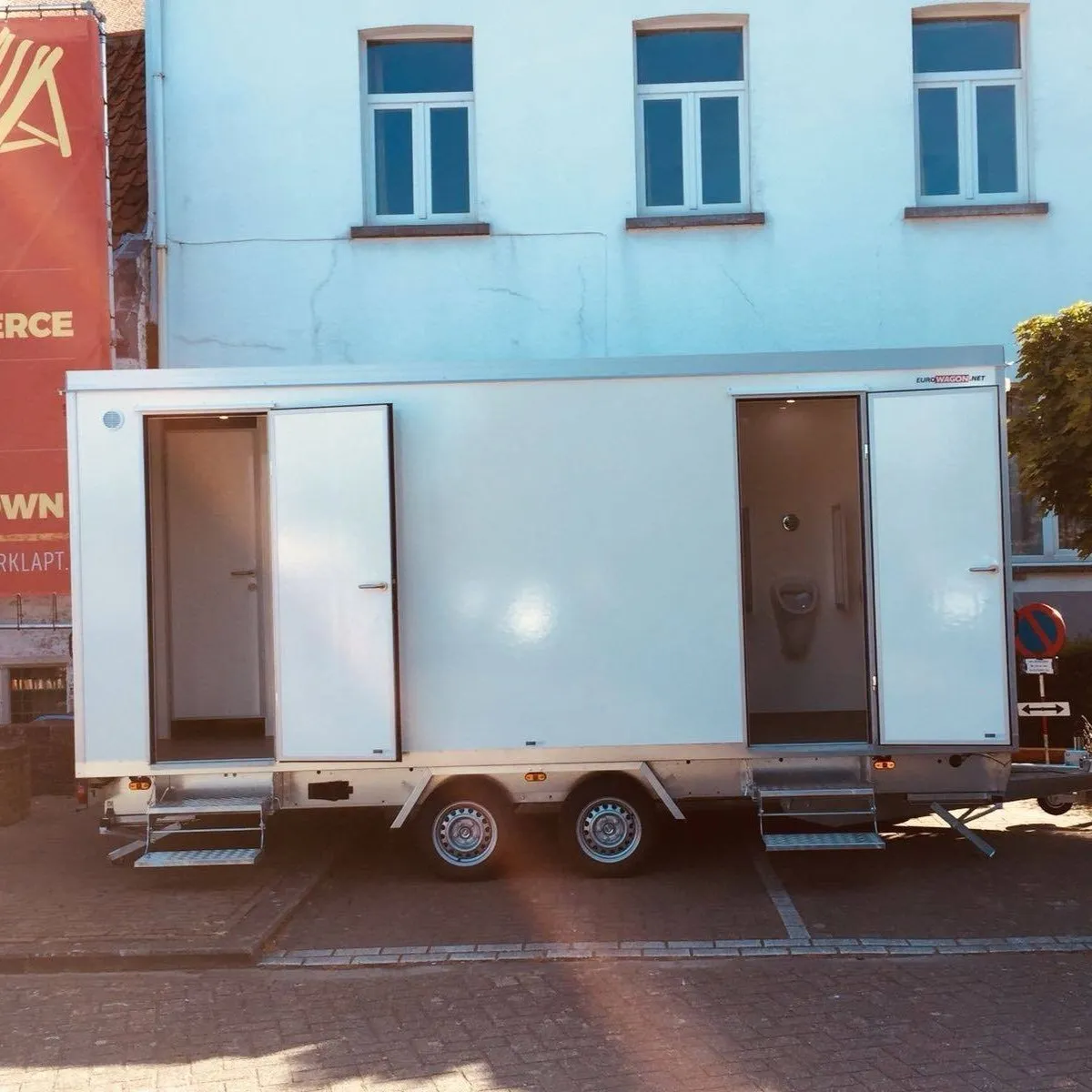 WC Wagen 3V & 1M + 3 urinoirs