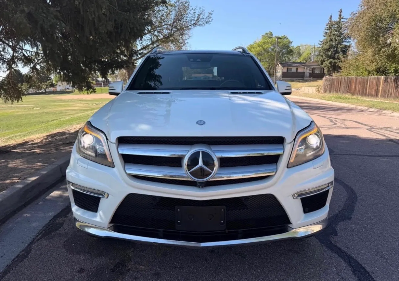2014 Mercedes 4 Door - 3rd Row