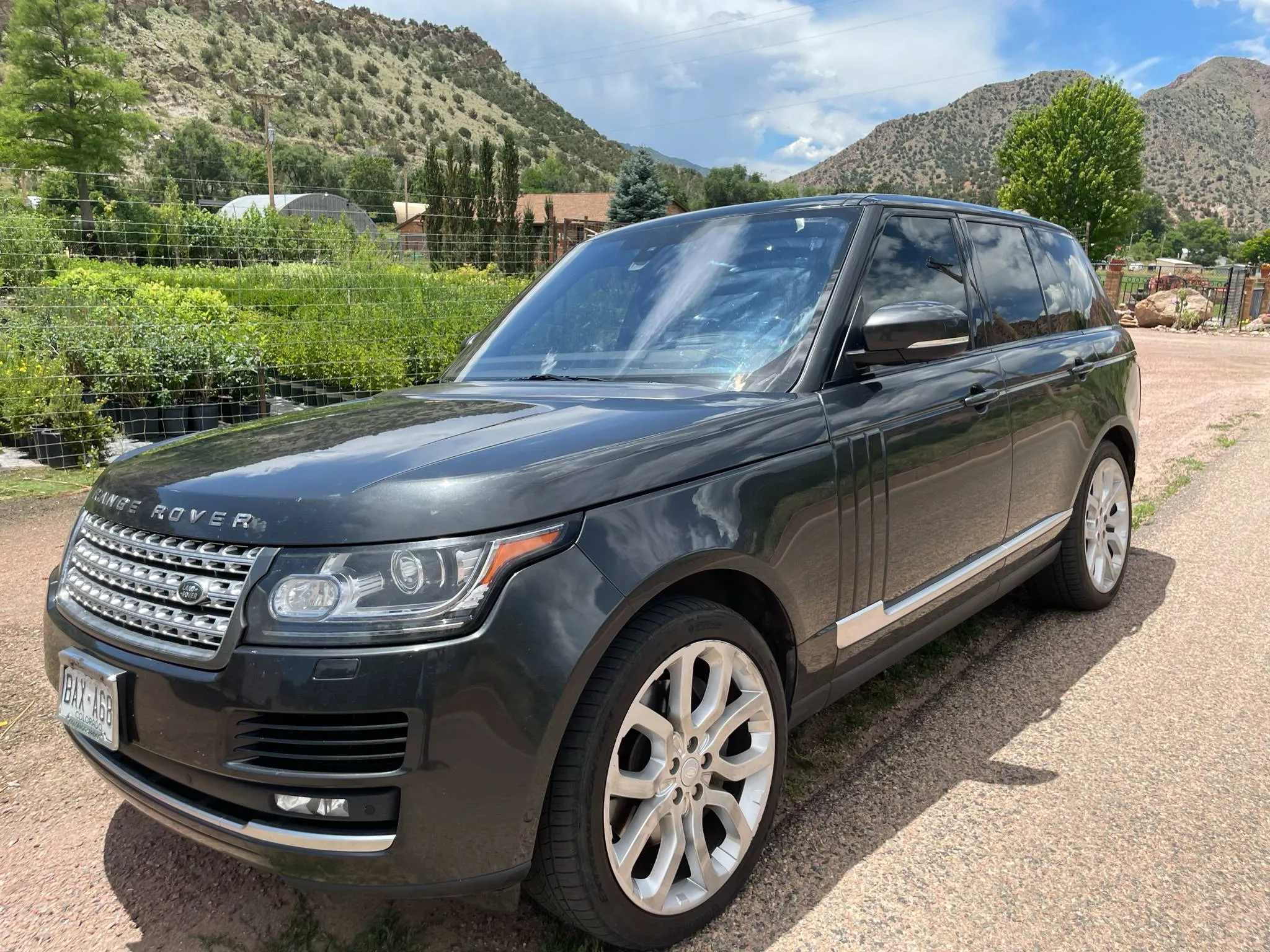 Land Rover - Range Rover