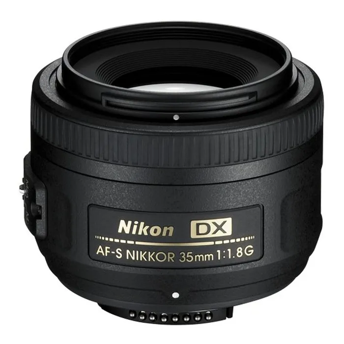 Nikon AF-S 35mm f/1.8G DX (⌀52mm filter)