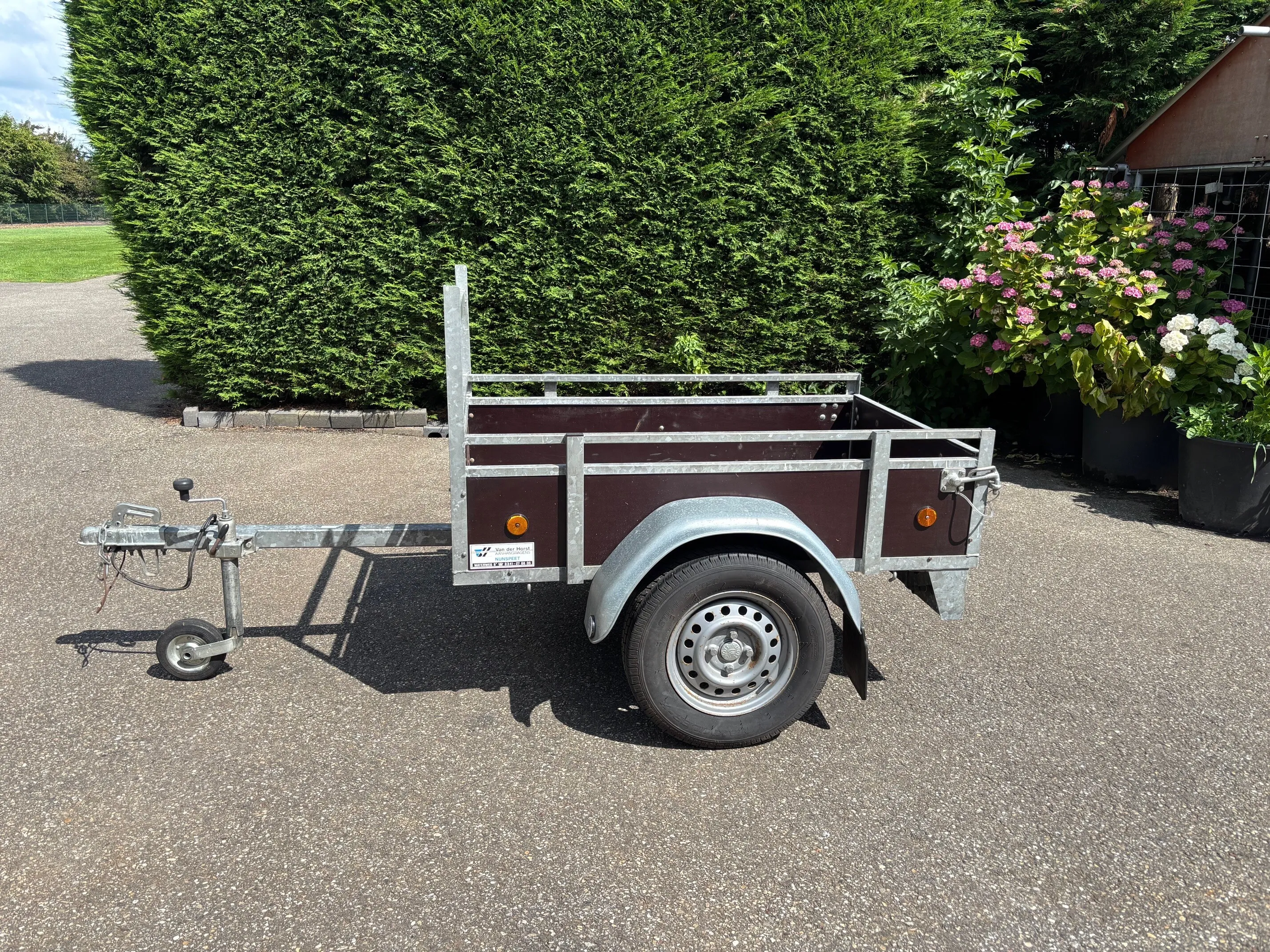 Aanhangwagen / enkel-asser