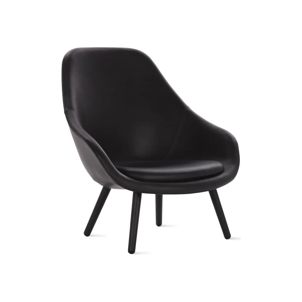About a Lounge 92 Armchair