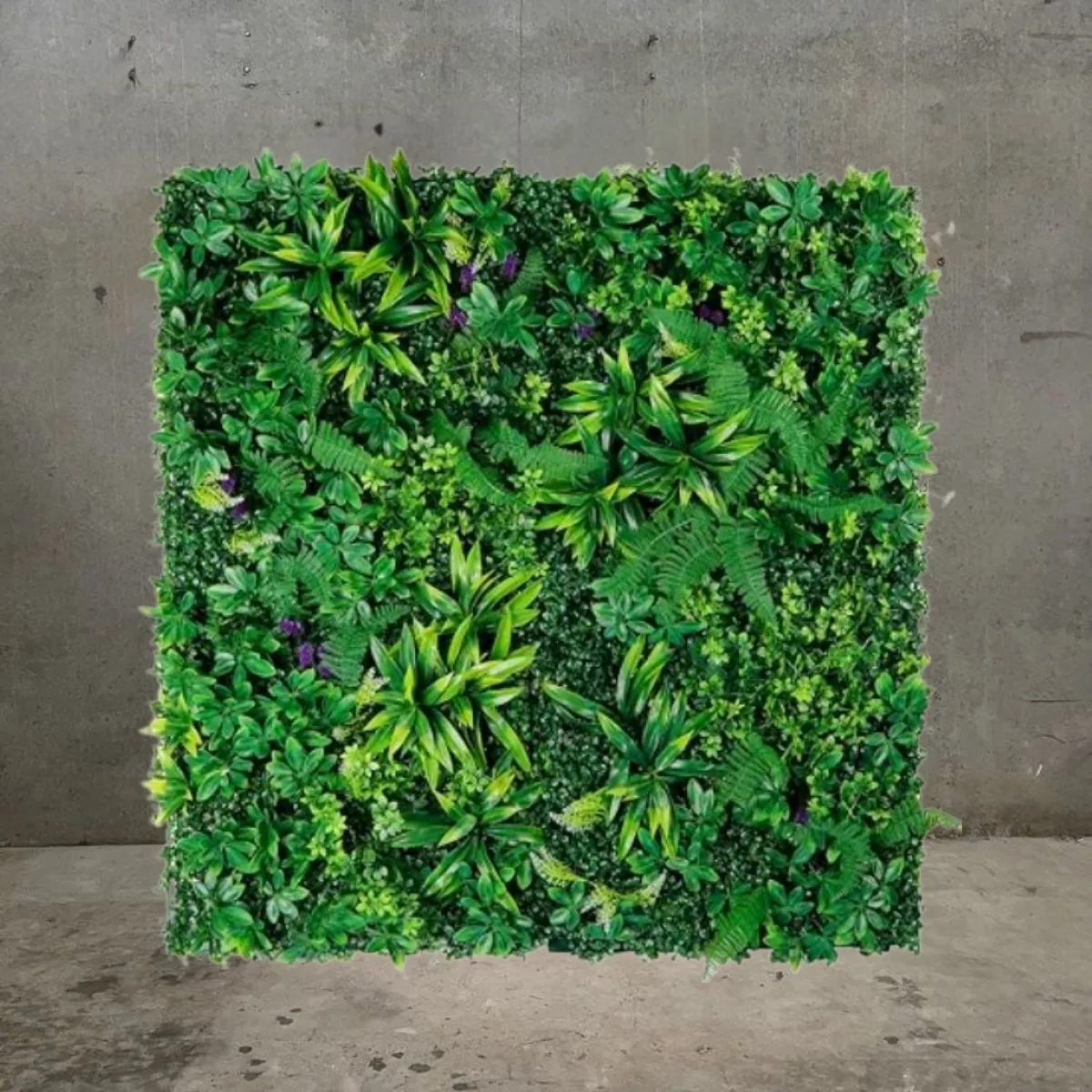 Tropical Leafy Wall