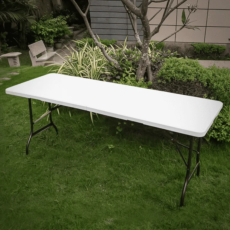 Table: 8 Foot Table