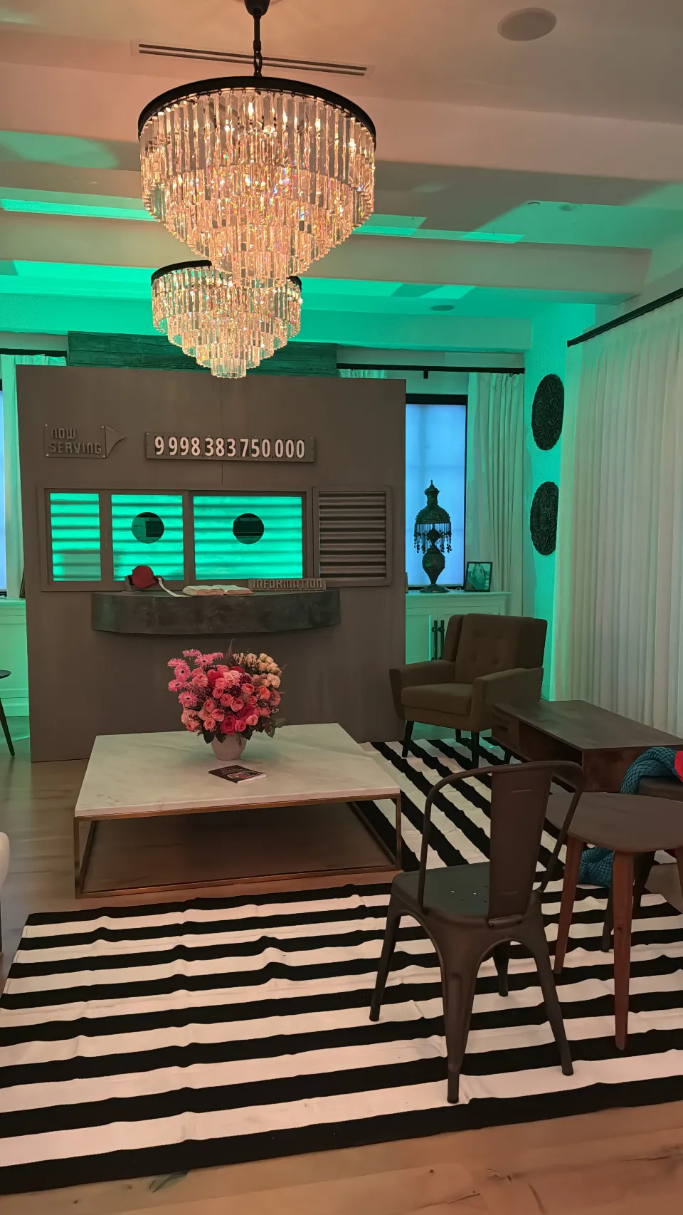 Beetlejuice After death Waiting Room for Miss Argentina