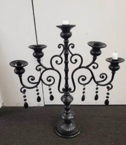 Candelabra holds 5 candles 