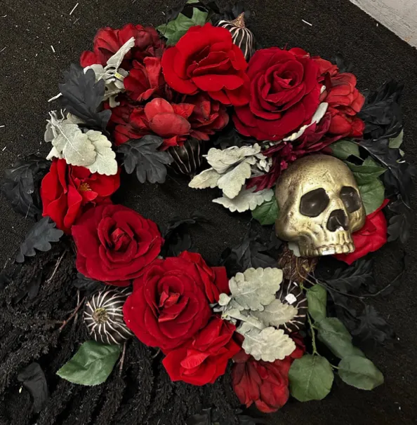 Skull & Roses Wreath