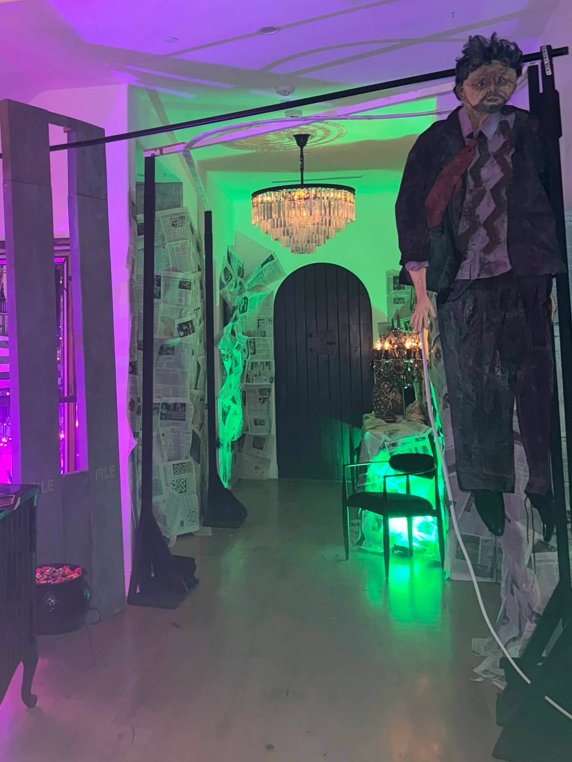 The hanging dead men in the afterlife office