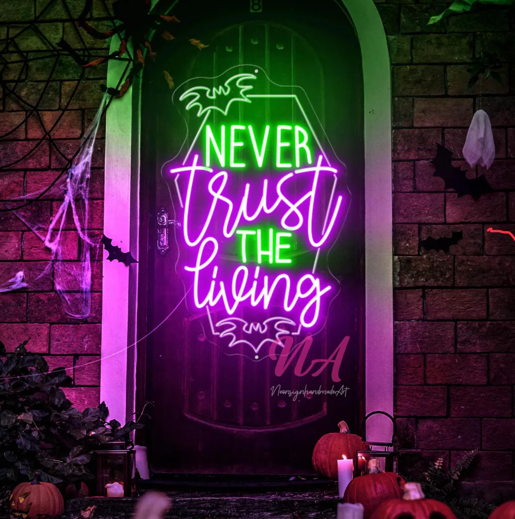 Beetlejuice Never trust light box