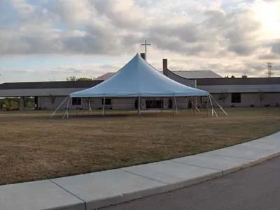 40 x 40 Pole Rope Tent