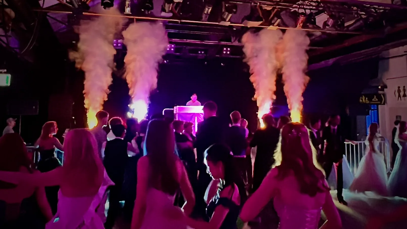 Effektmaskiner og konfetti