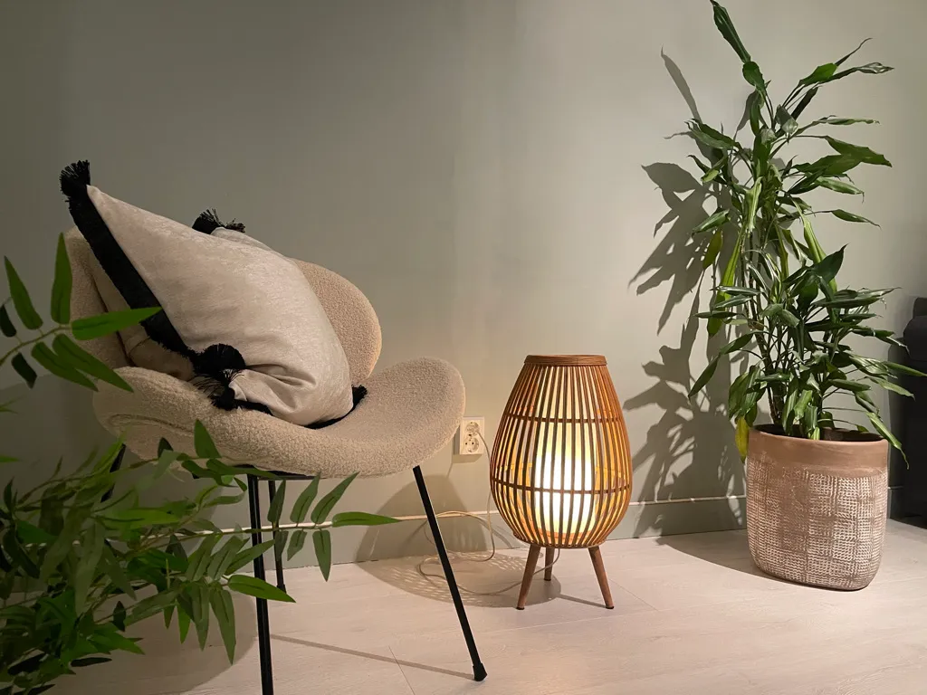 Planter i plastikk med potter 