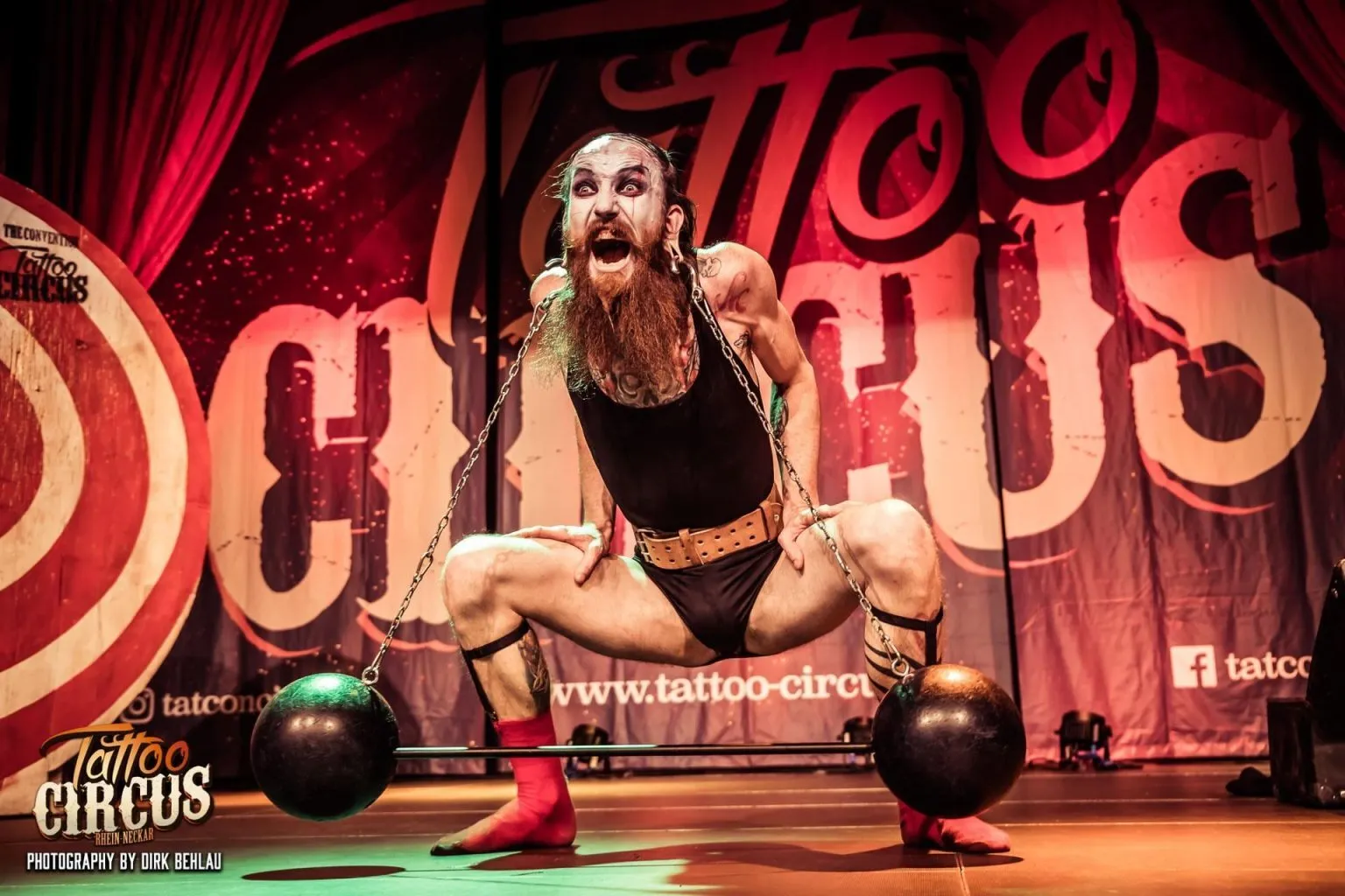 Show (18+) - The Maniac