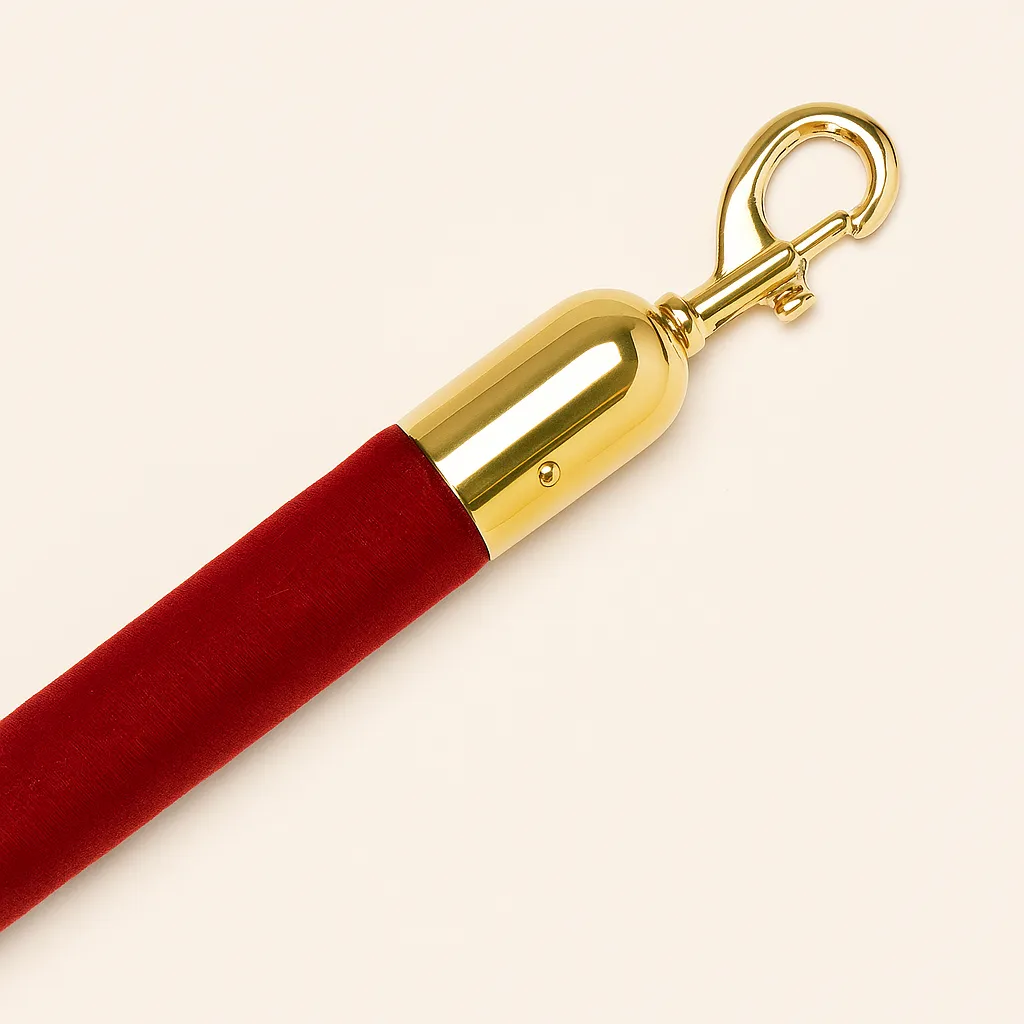 Rødt velurbånd med messing krok 1,5m 