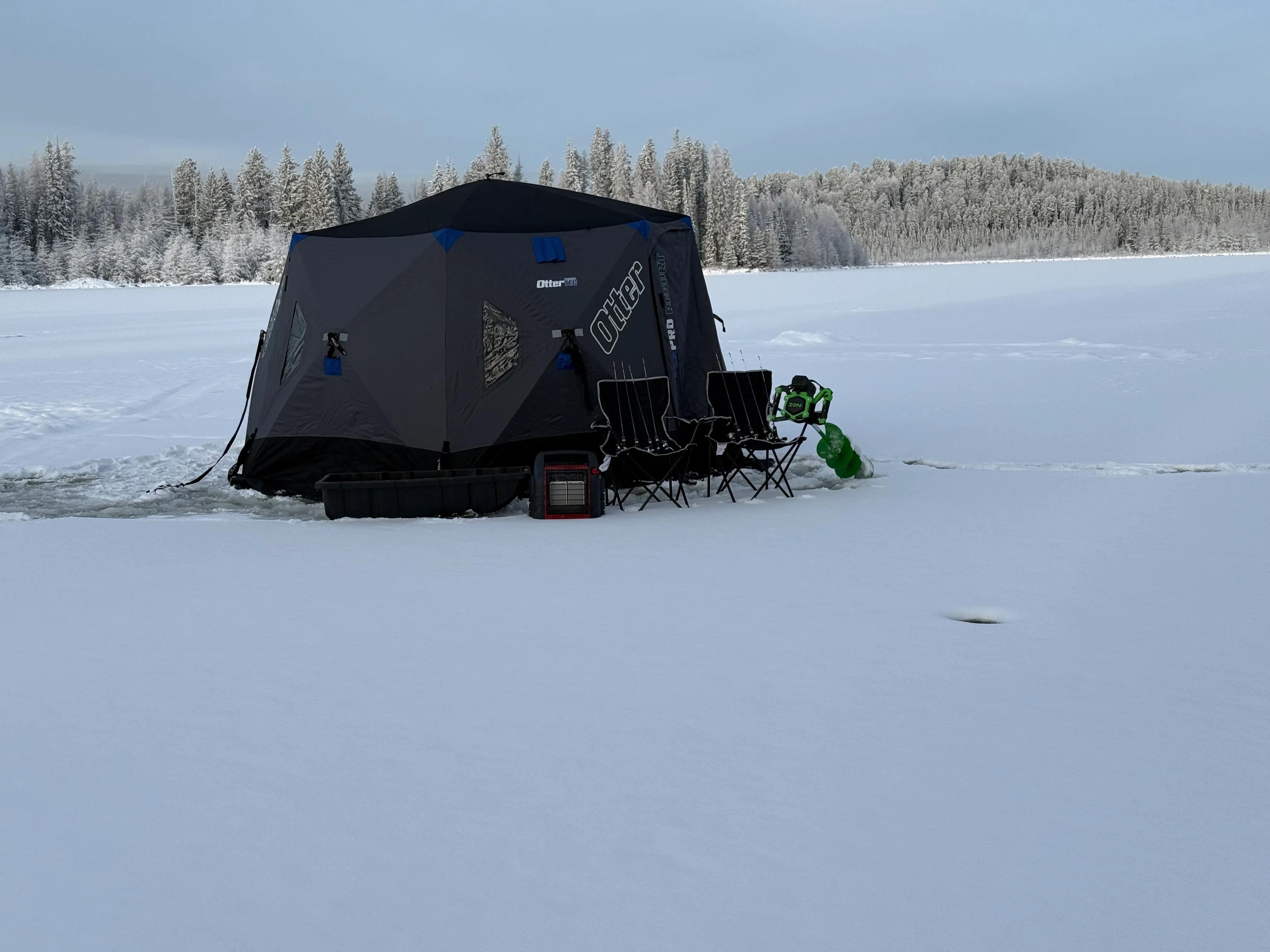 Otter Resort Ice fishing package