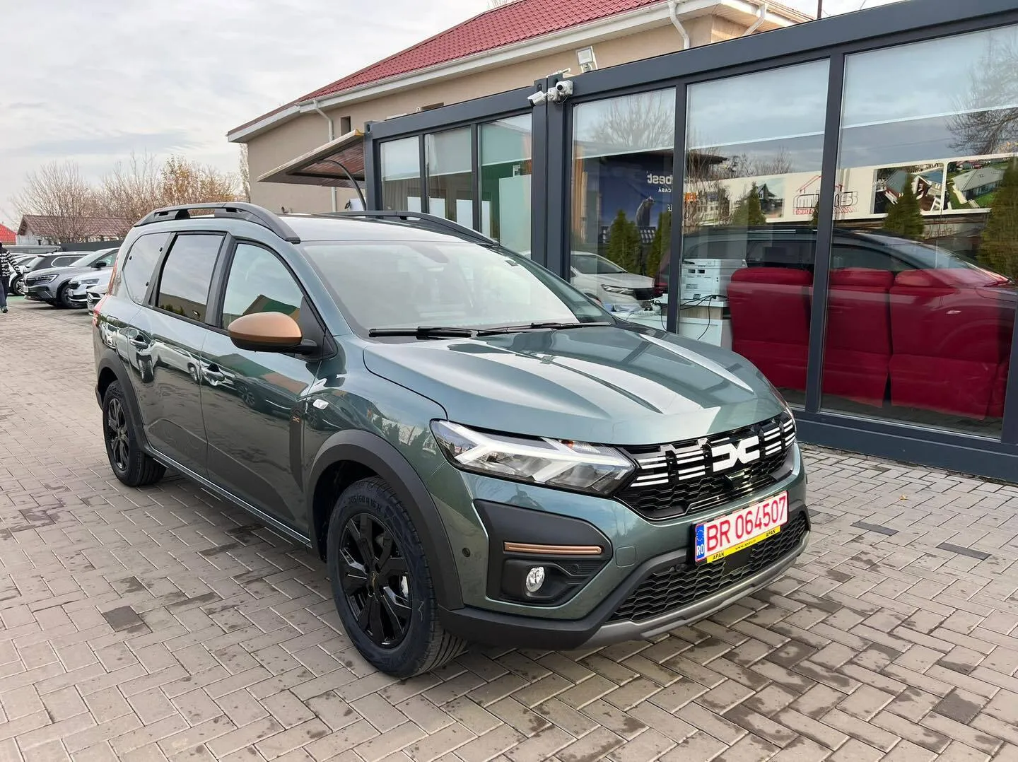 Noua Dacia Jogger Extreme Hybrid