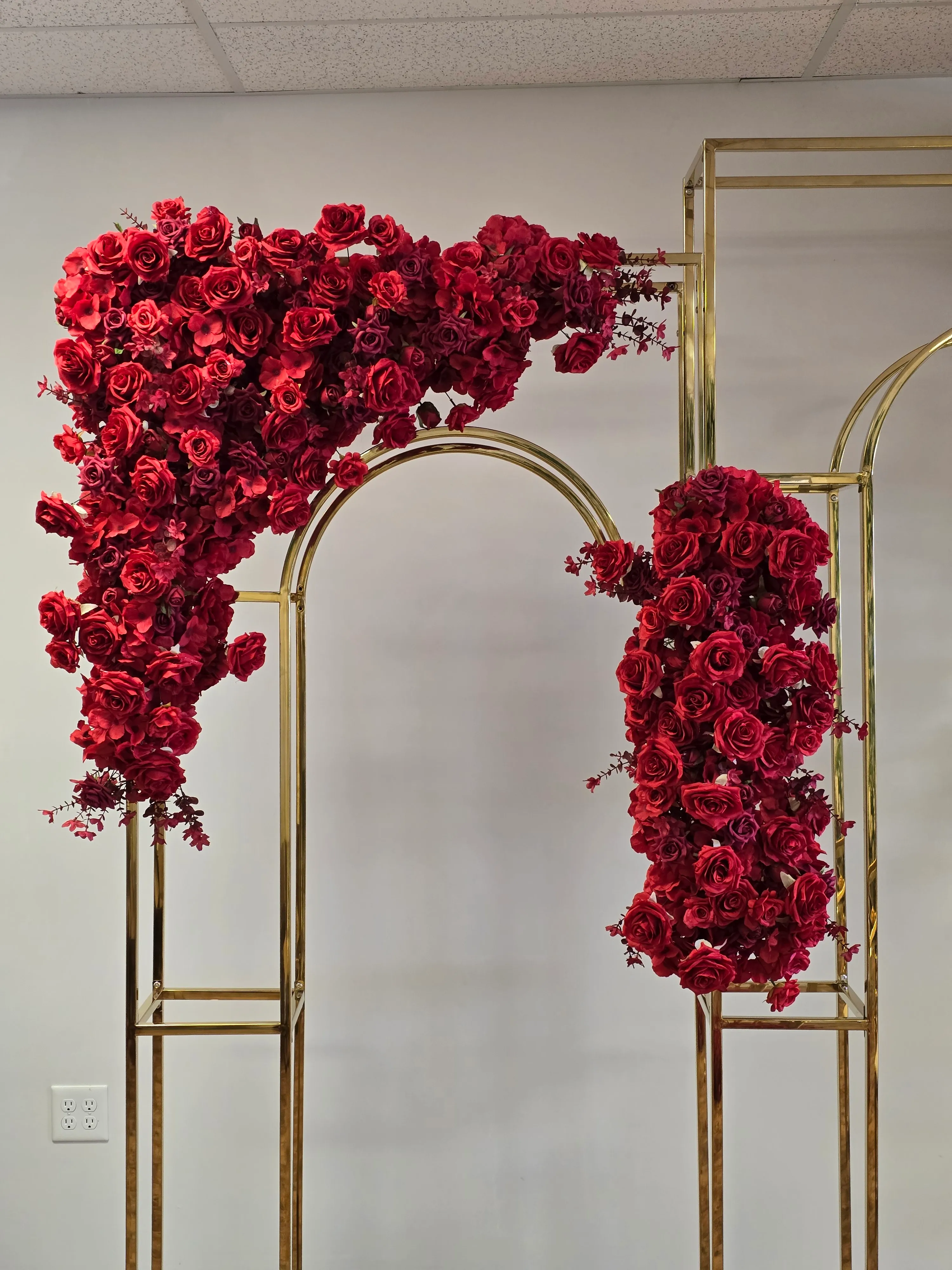 Red Rose Arch Flowers Rental | Jackson TN 