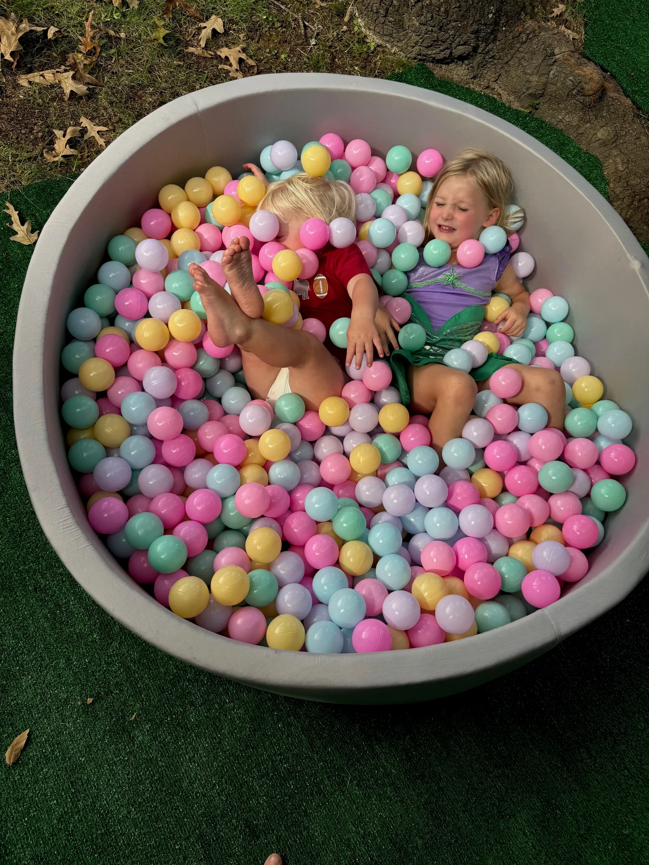 Large ball pit