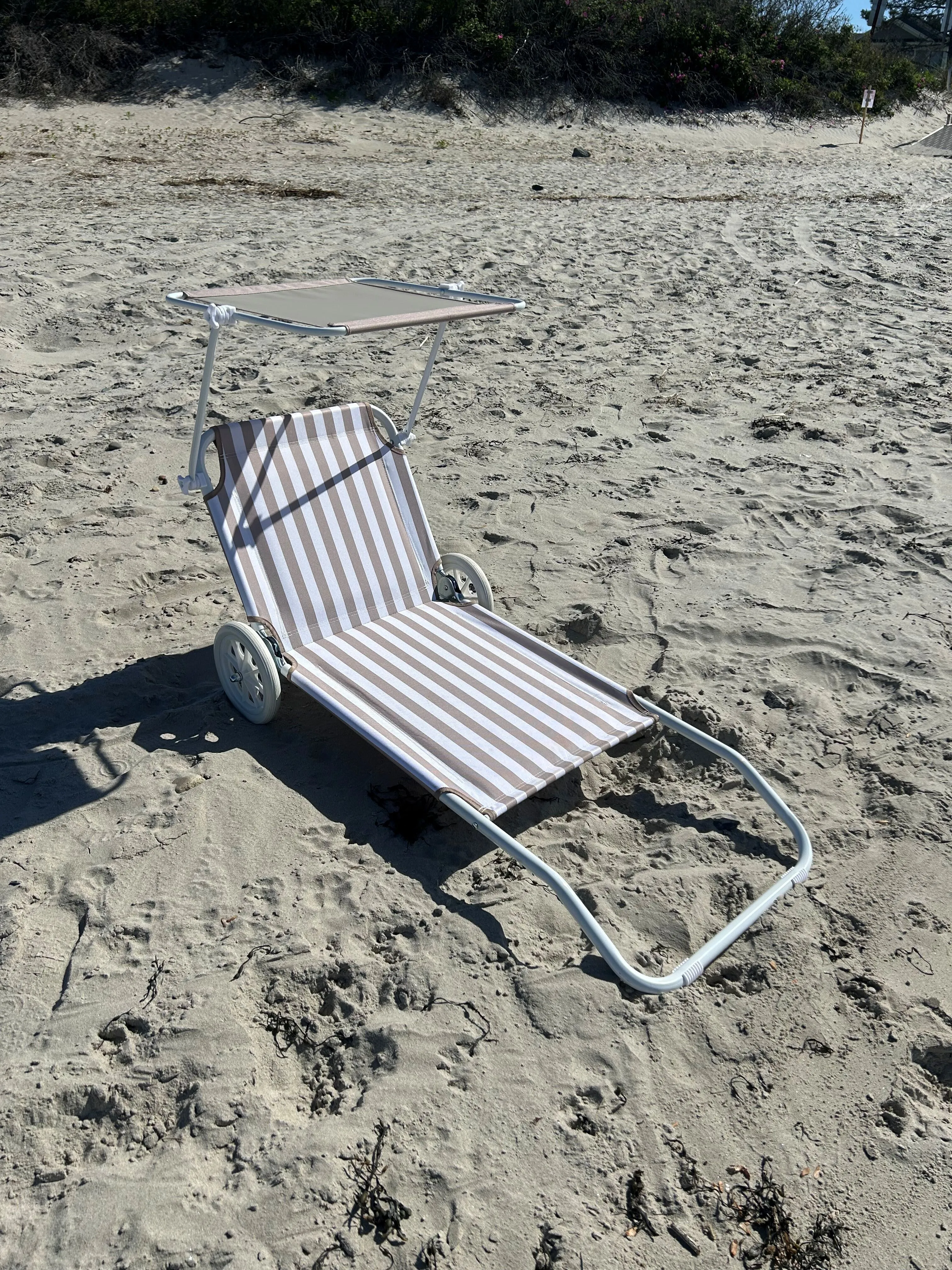 Wheeled Lounger