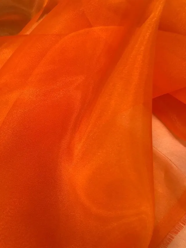 ATRE050 GASA BRILLO COLOR NARANJA CON FRUNCIDO