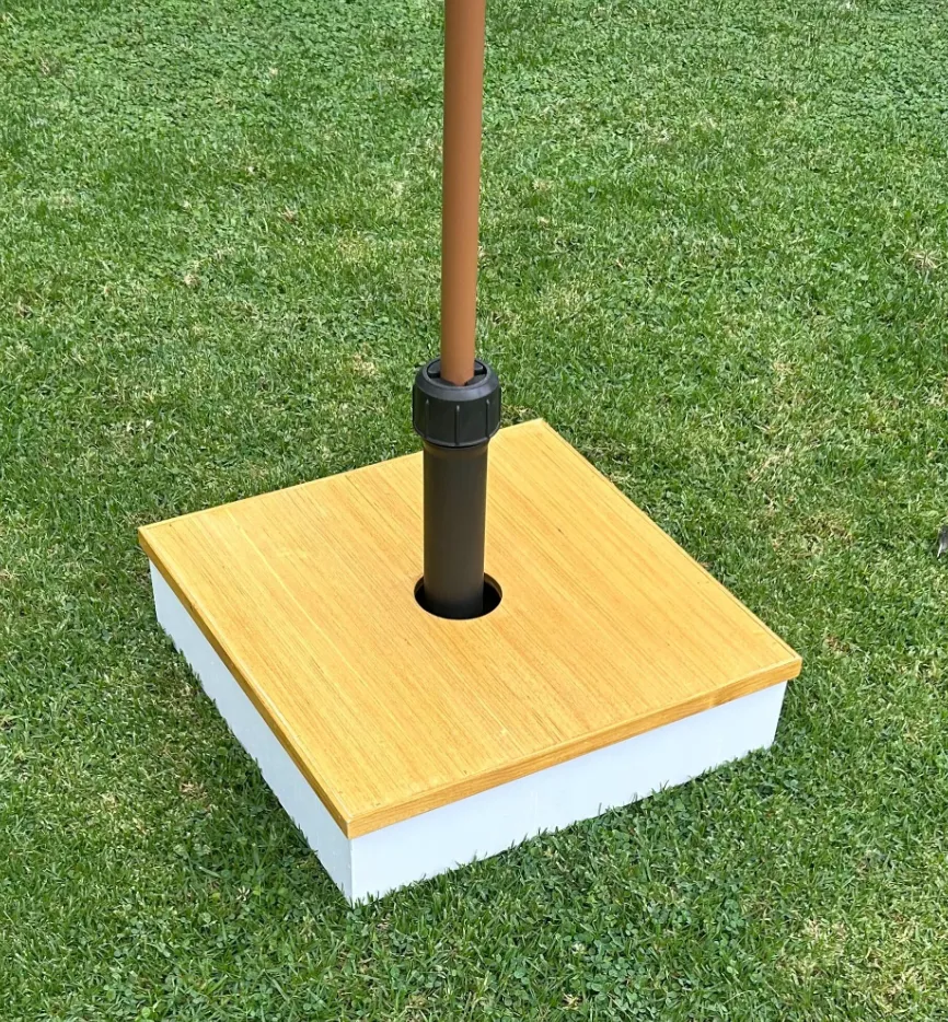 CUBIERTA PARA BASE DE PARASOL MADERA Y BLANCO 50X50X15CM