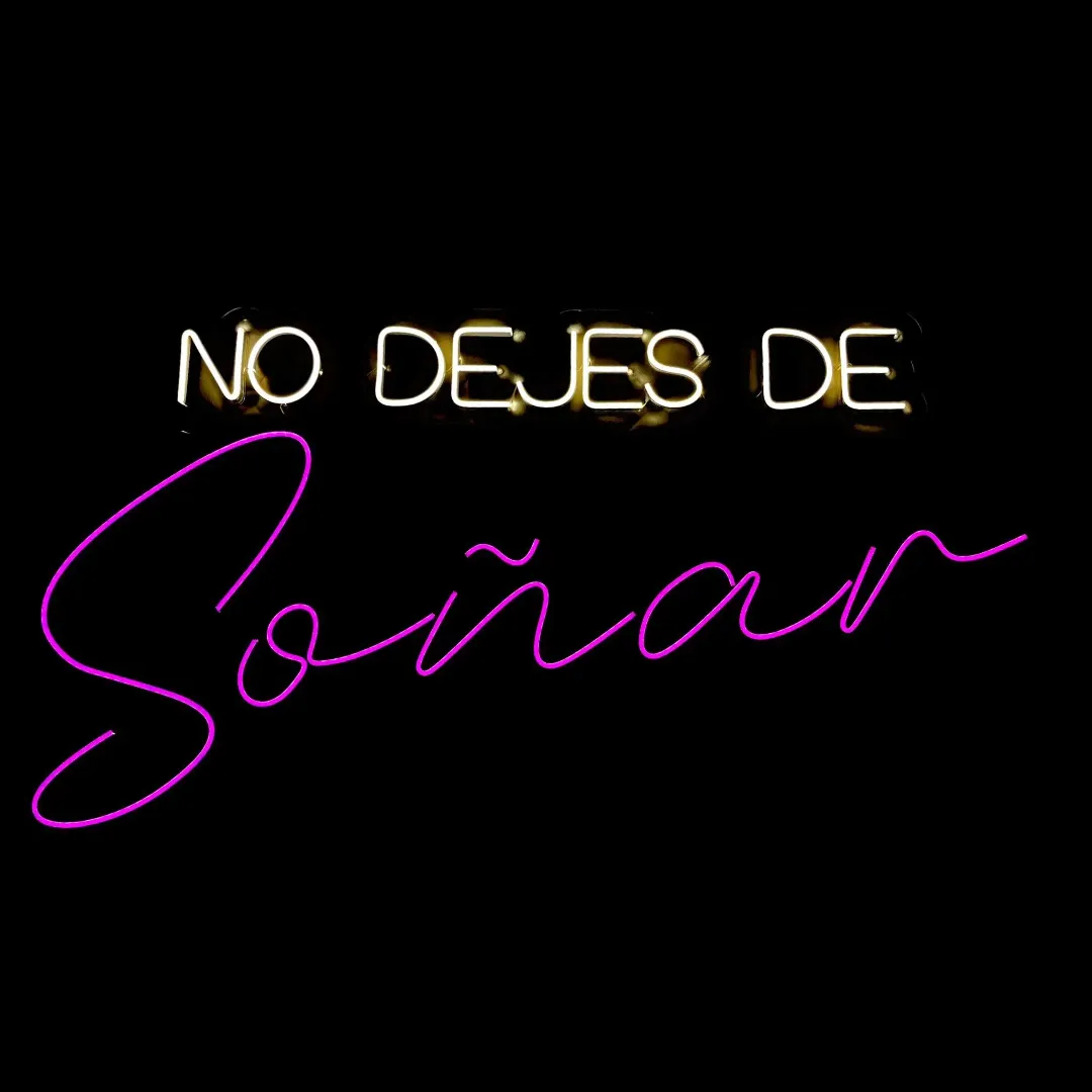 ILU002 NEÓN "NO DEJES DE SOÑAR" 138X78CM
