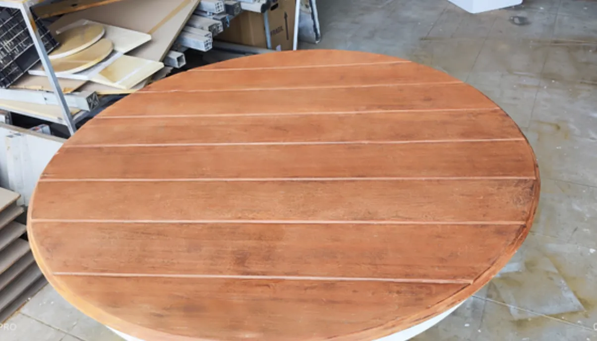 MOB005 MESA RÚSTICA BLANCO Y MADERA CIRCULAR 125cm ⌀