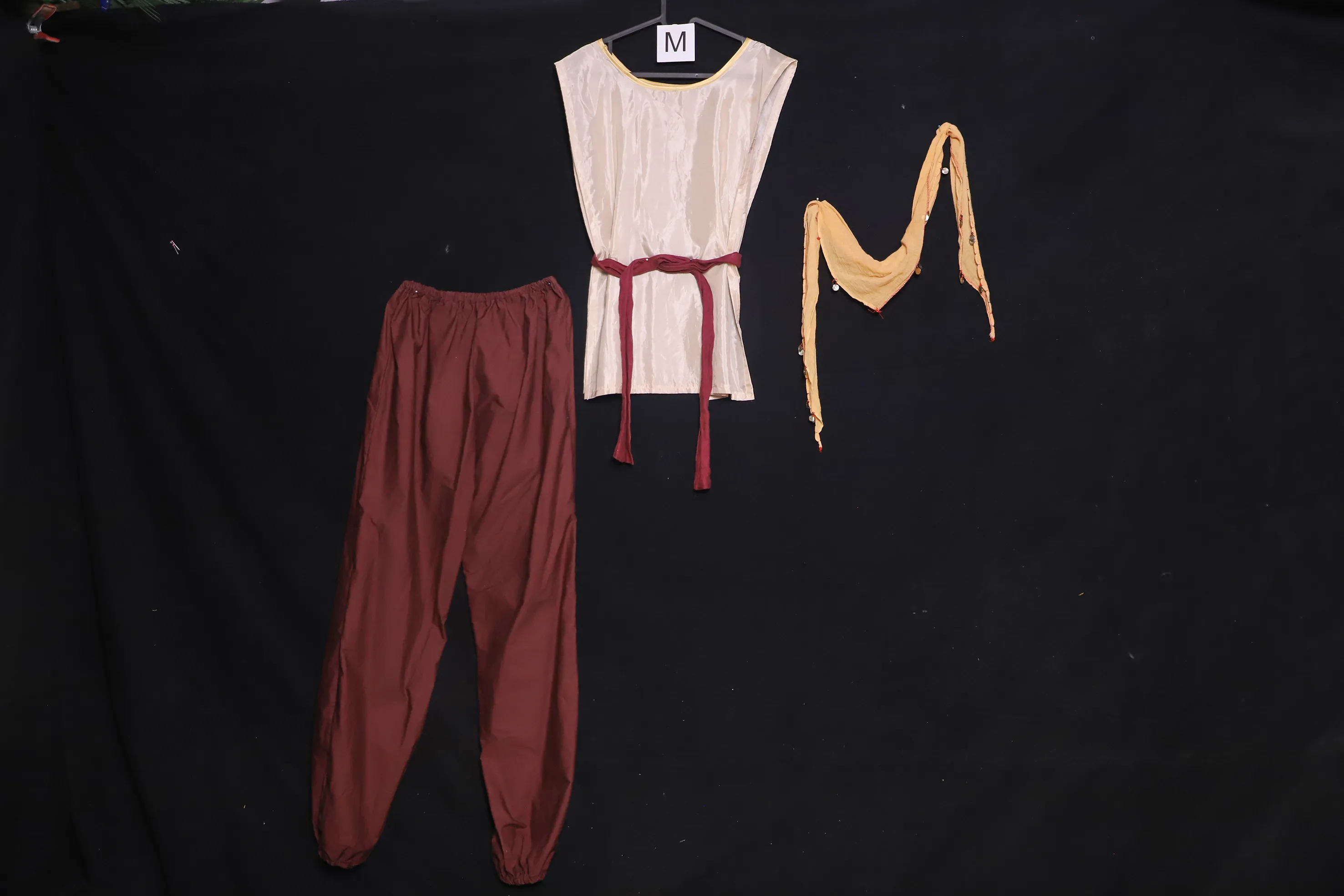 Verkleidung M, rot-beige ( M0456 )