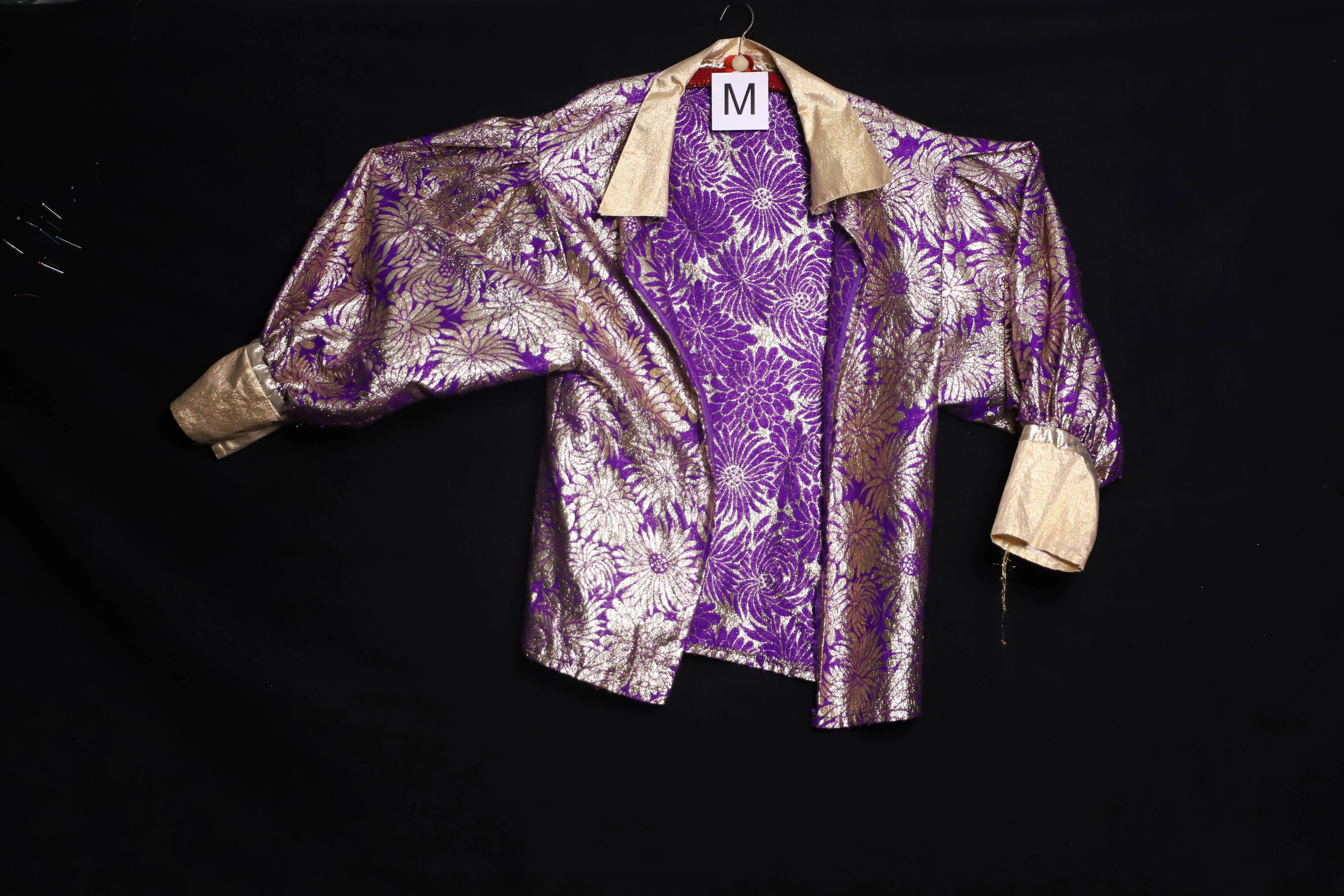 Test Umhang M, gold-violett (M0319)