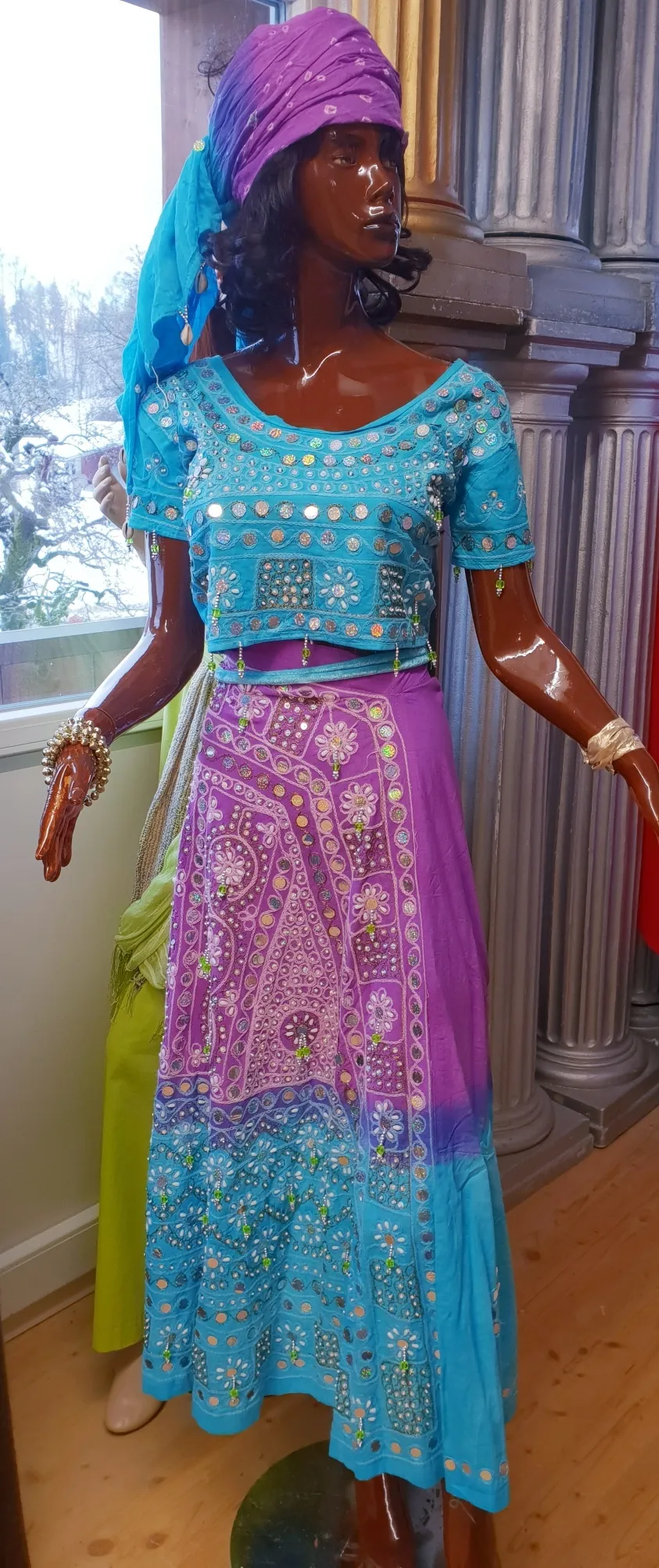 Schaufensterpuppe Afrikanerin 