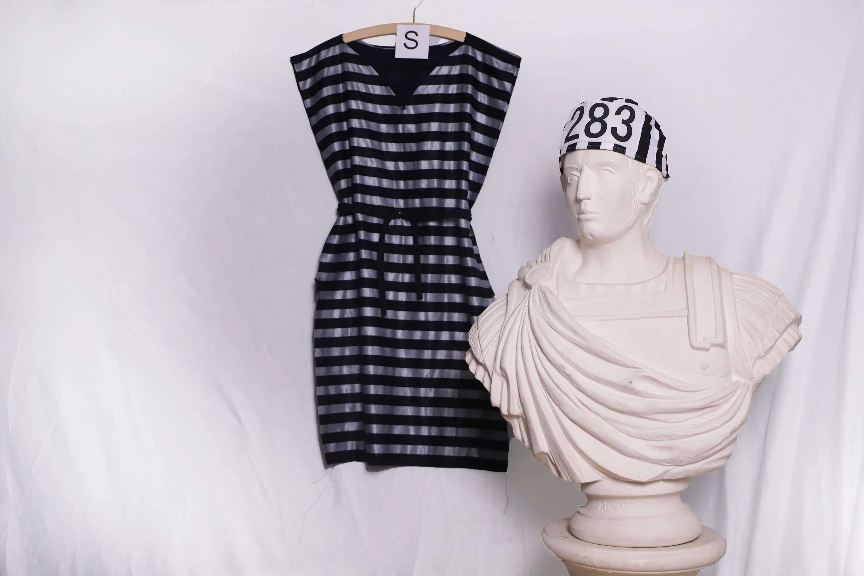 Verkleidung S mit Kopfbedeckung, Sträfling ( S0235 )