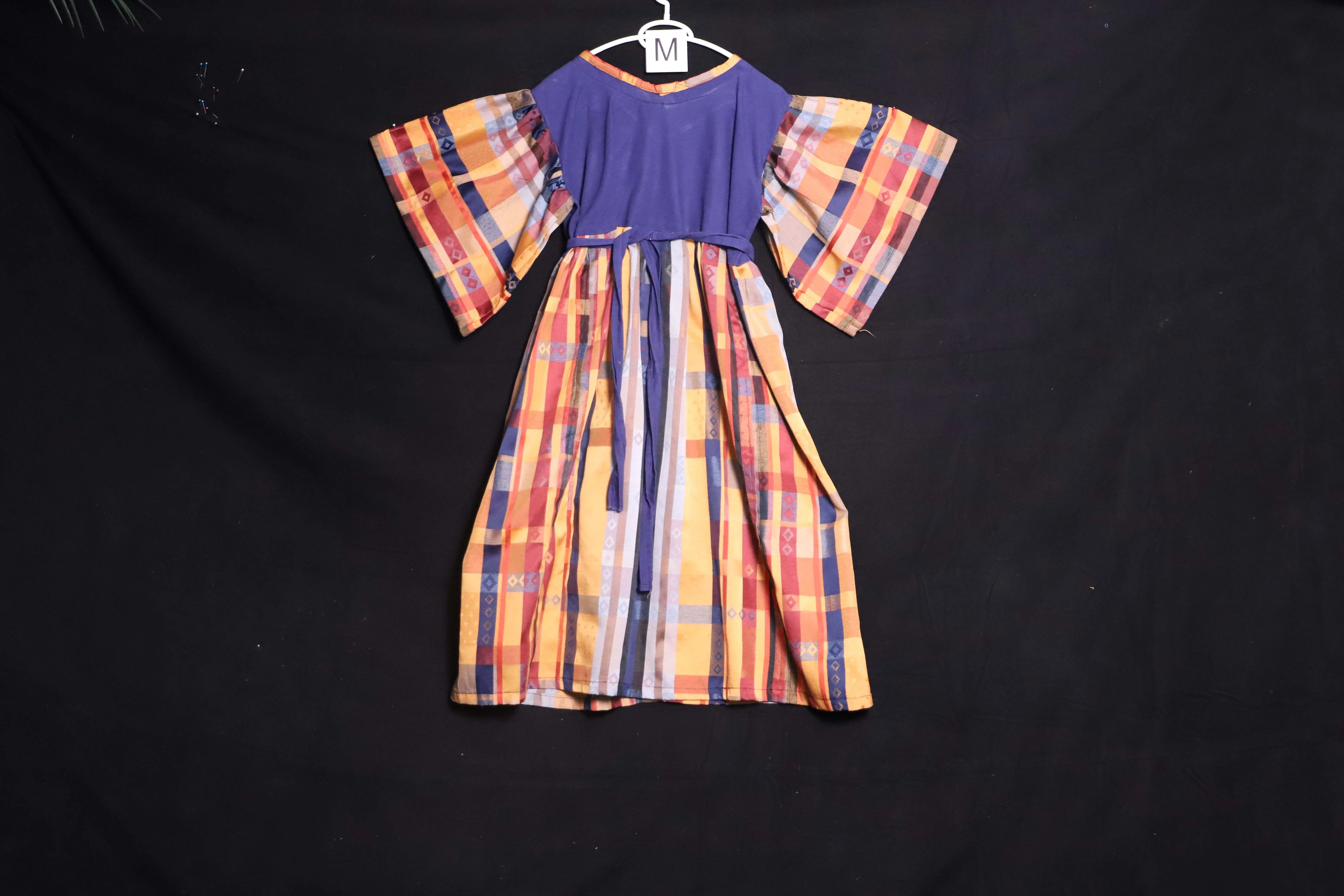 Test Verkleidung M, orange-rot-blau (M0402)