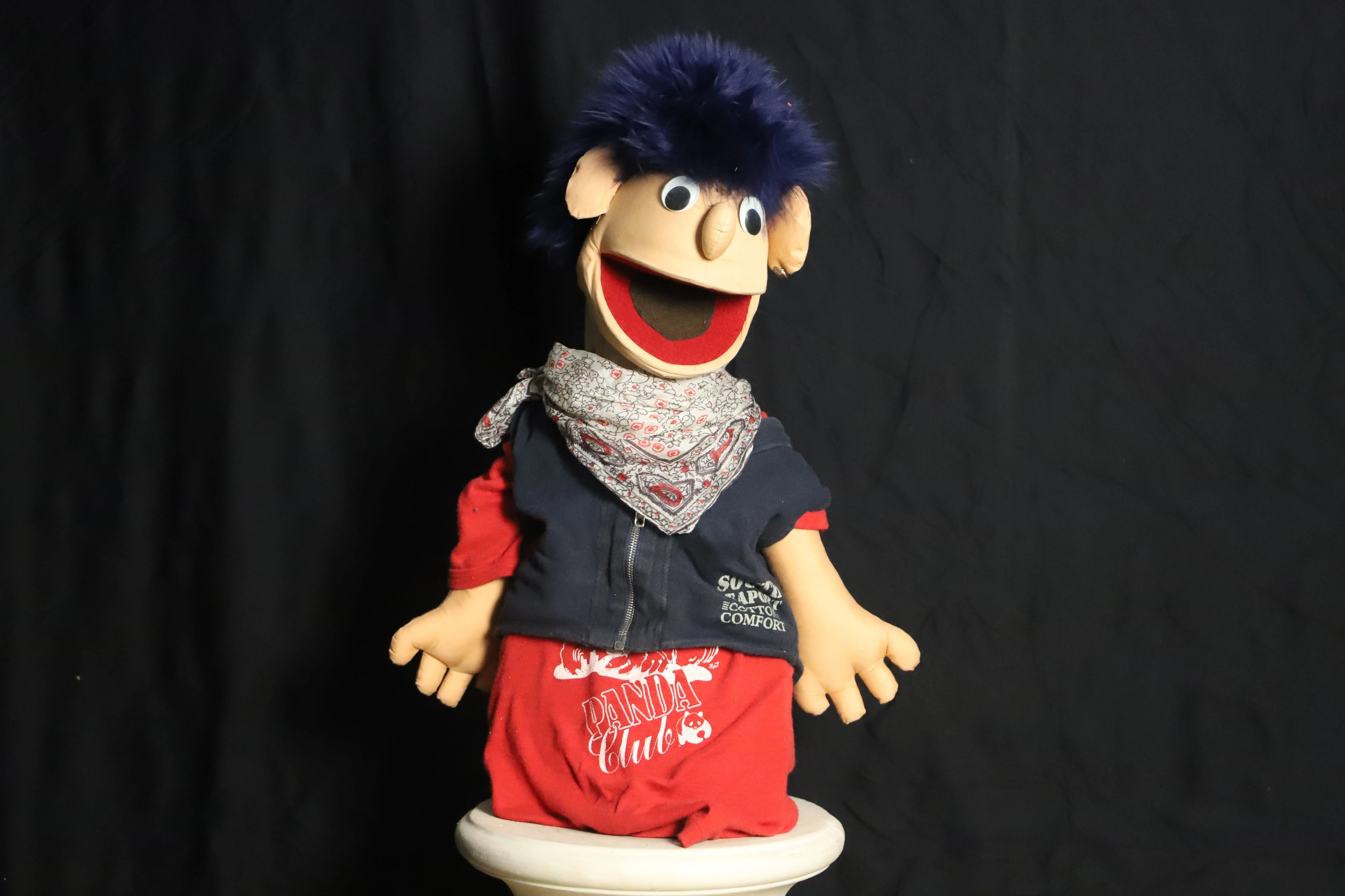 Handpuppe ( lustiger Knabe mit blauer Punk-Frisur )