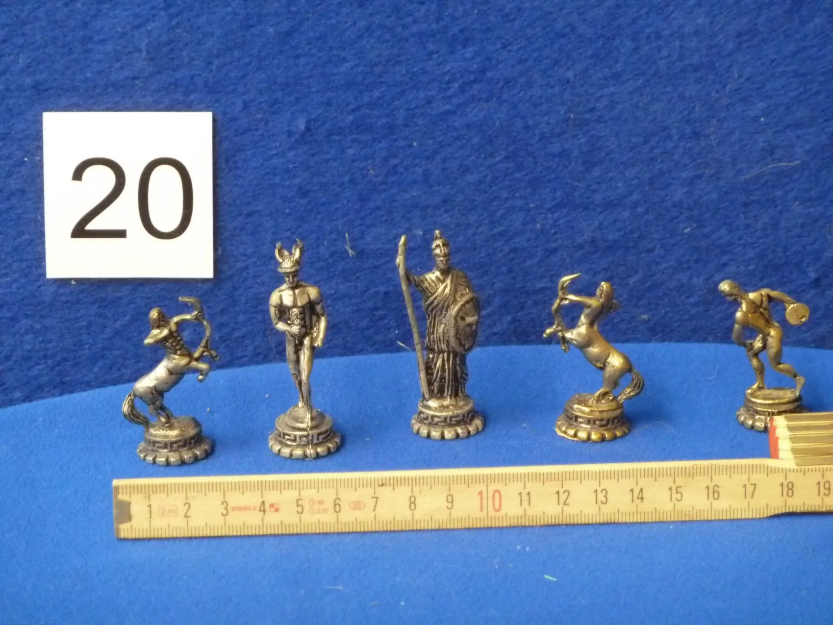 Schachfiguren Artemis golden