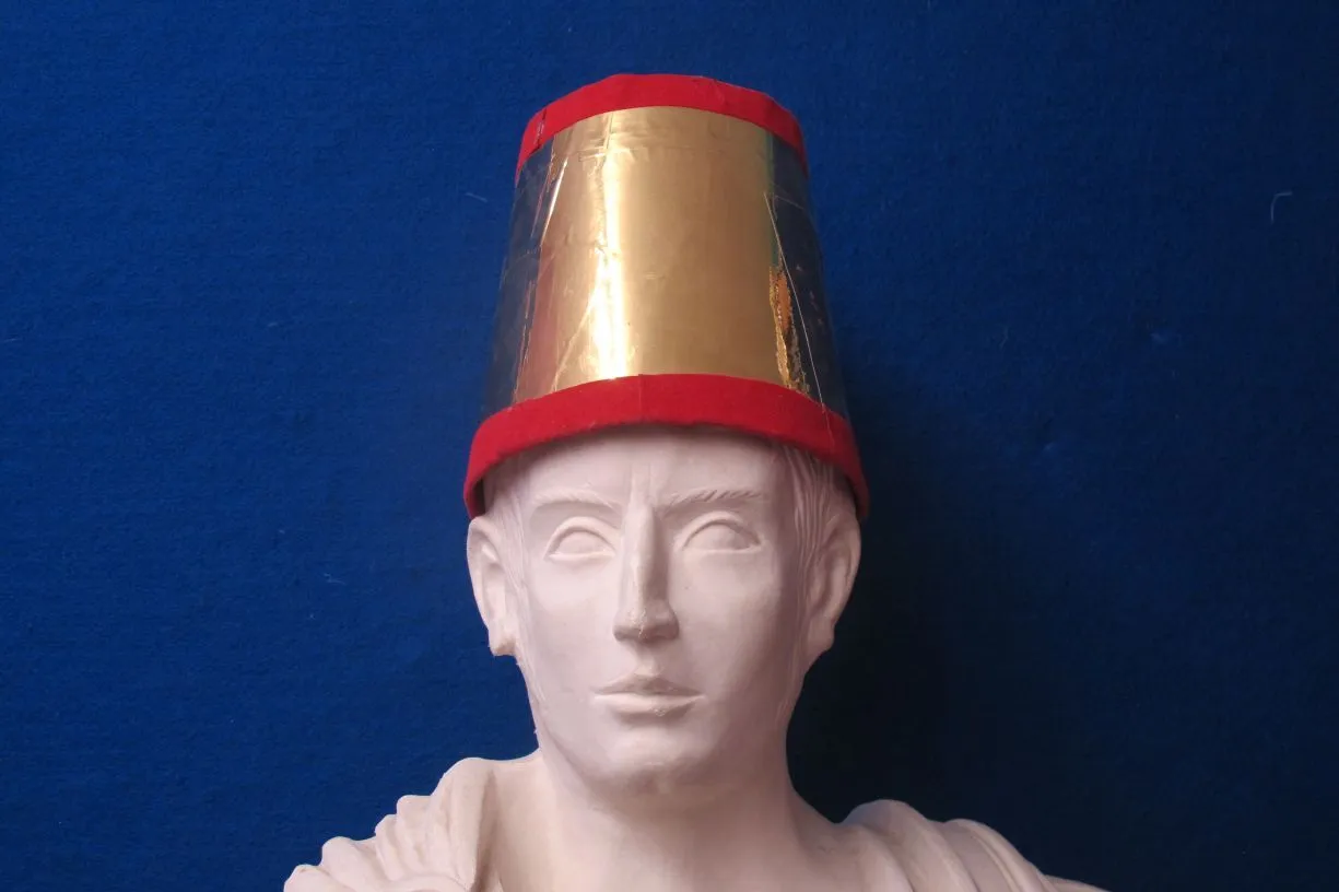 Kopfbedeckung König #5