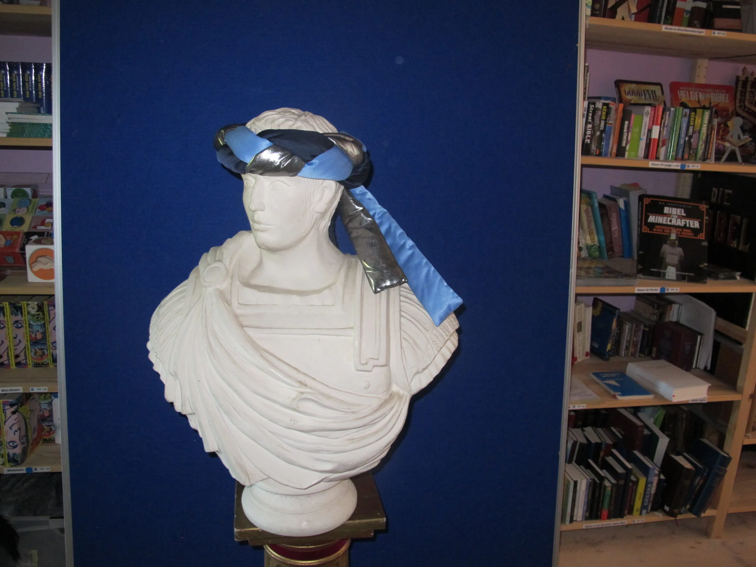 Kopfbedeckung 11 blau grau