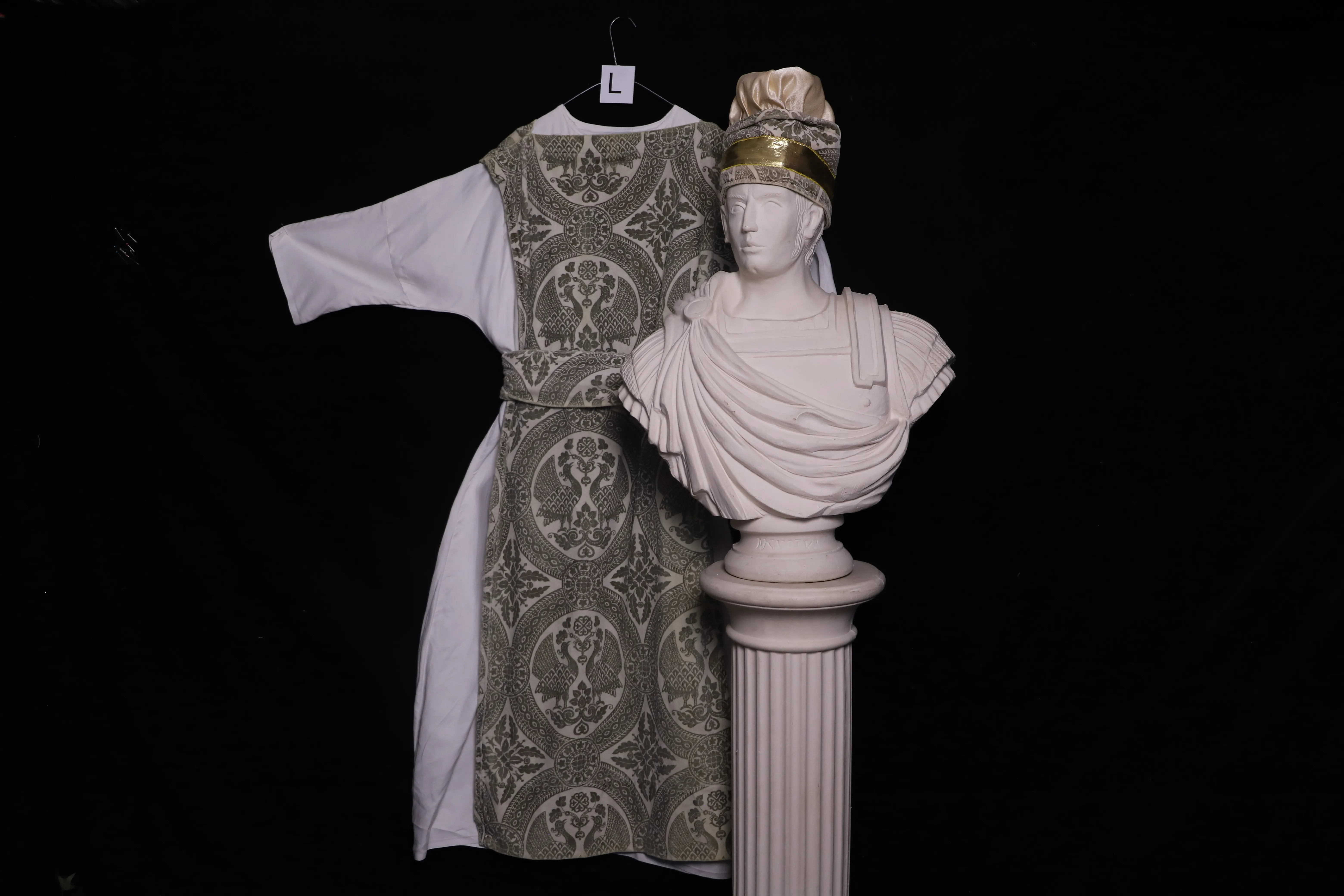 Verkleidung L mit Kopfbedeckung, weiss-gold ( L0178 )