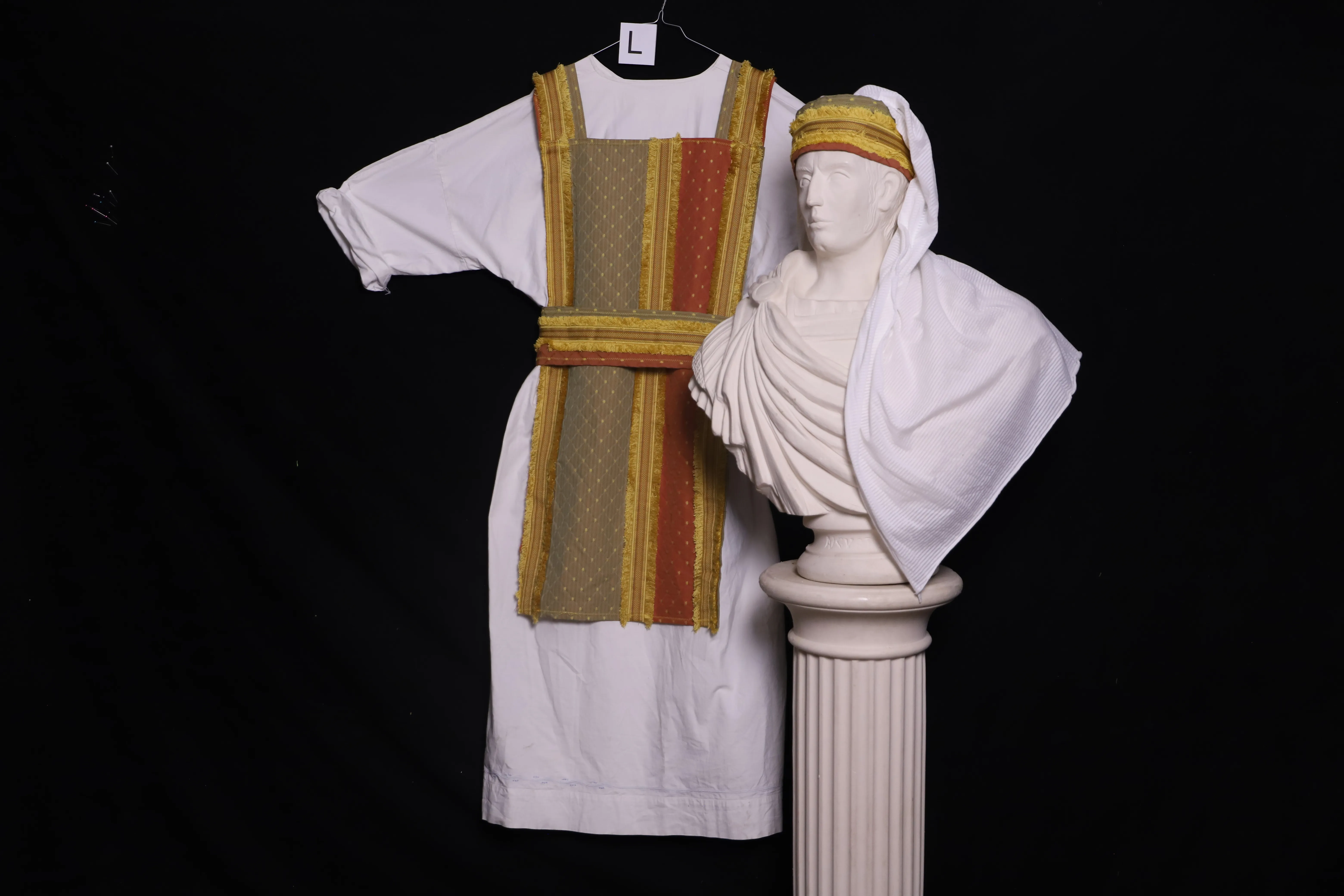 Verkleidung L mit Kopfbedeckung, weiss-bunt ( L0155 )