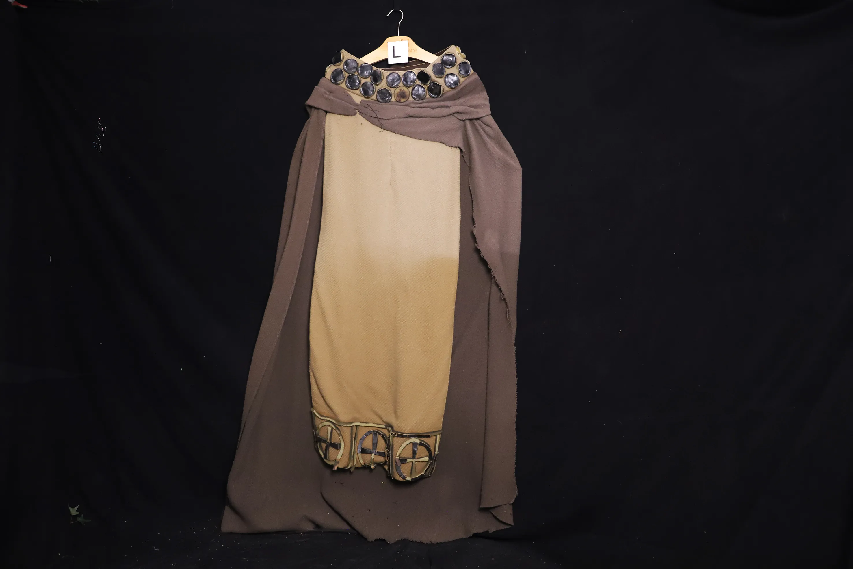 Verkleidung L mit Umhang, beige-braun ( L0858 )