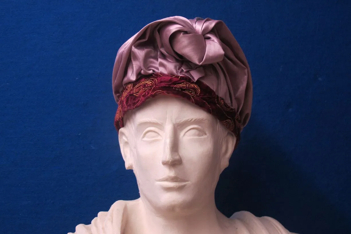 Kopfbedeckung Sadrach