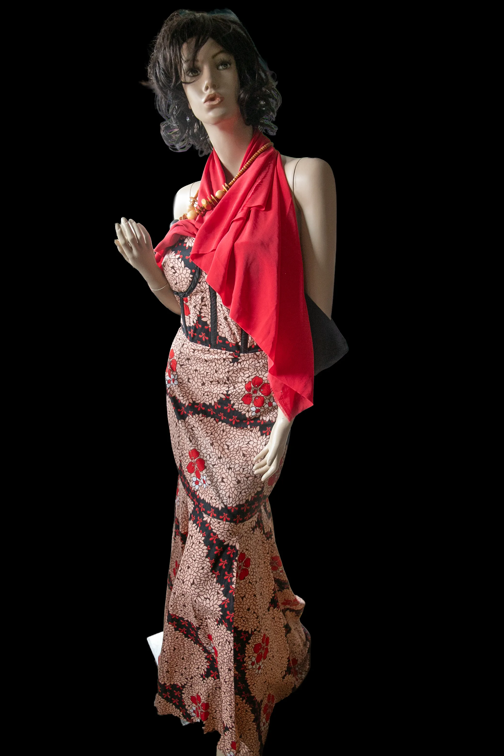Schaufenster Puppe Frau mit Blumenkleid