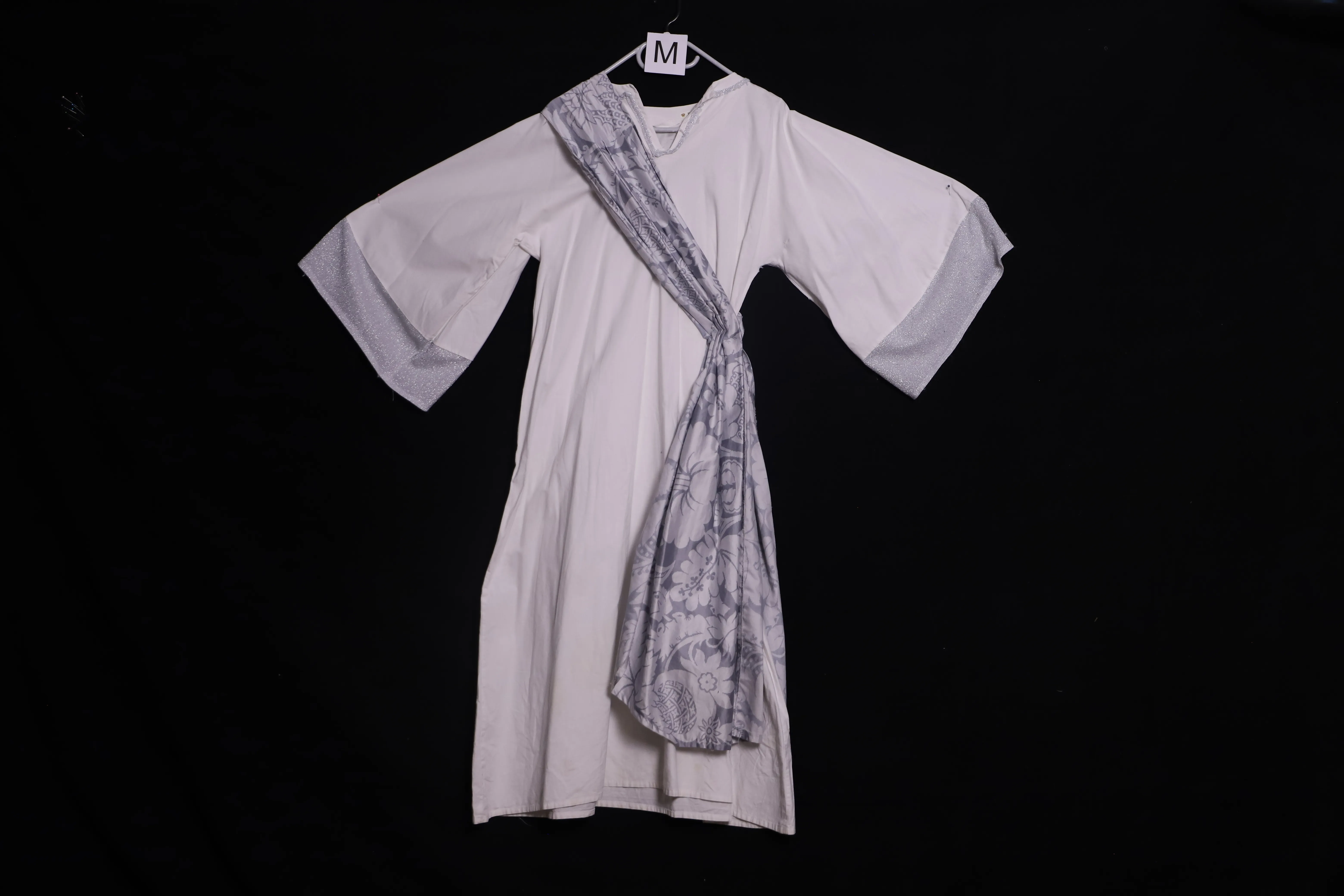 Verkleidung M mit Schärpe, weiss-grau ( M0106 )