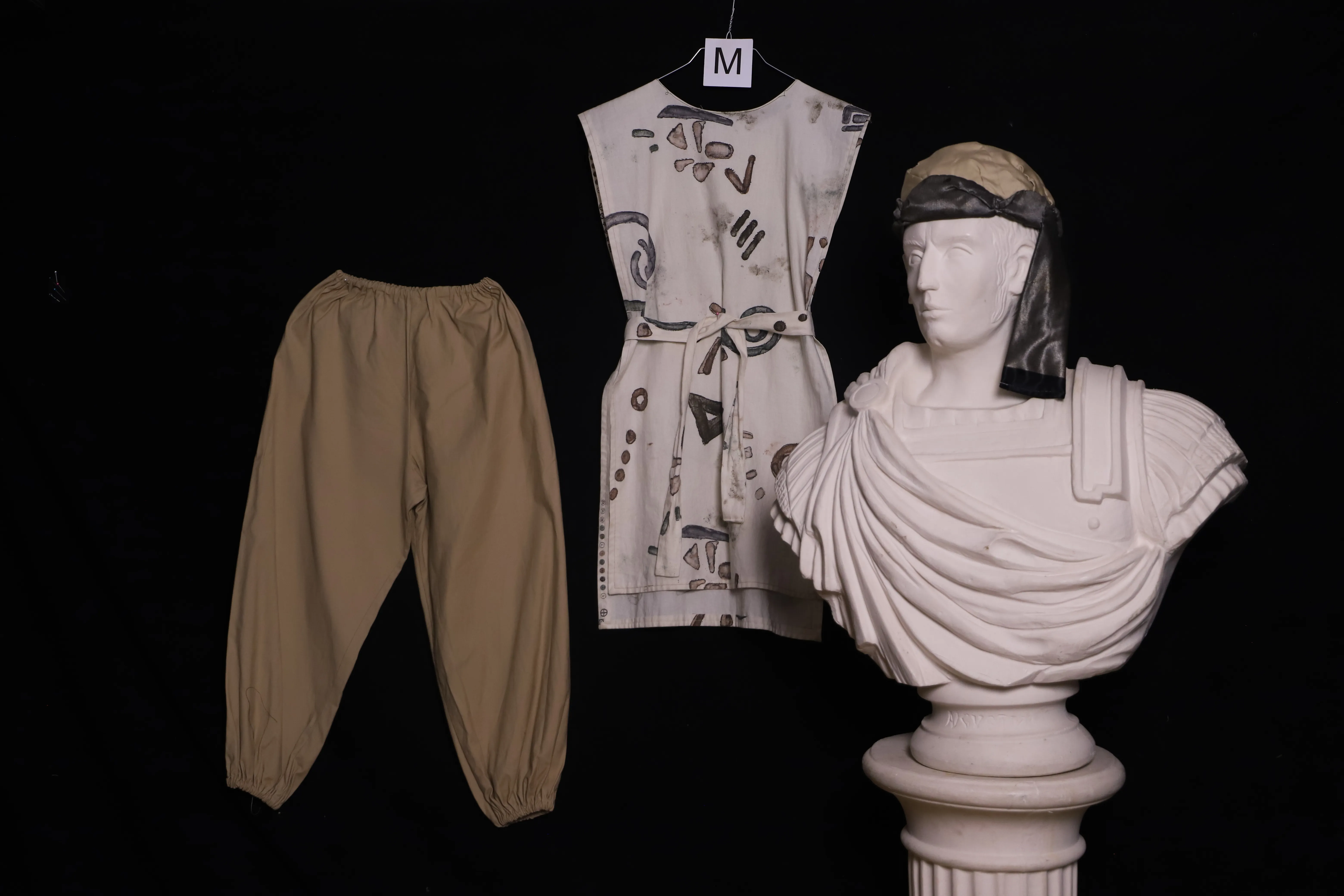 Verkleidung M mit Kopfbedeckung, beige-bunt ( M08111 )