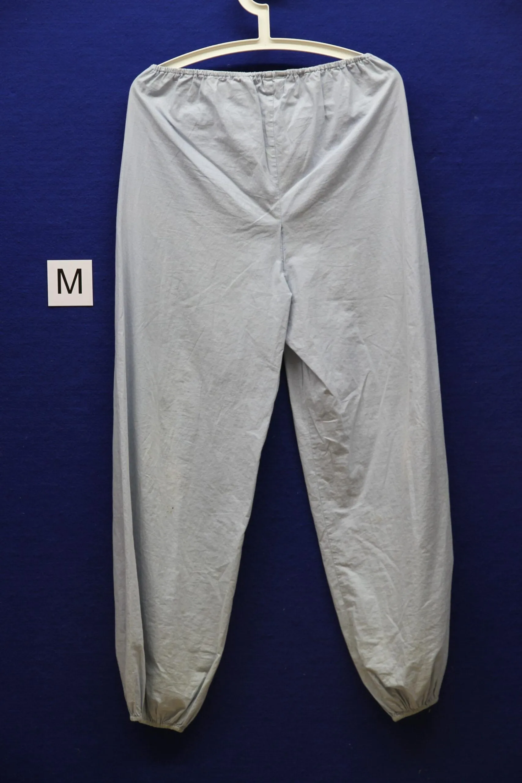 Kostüm 32  Hose beige